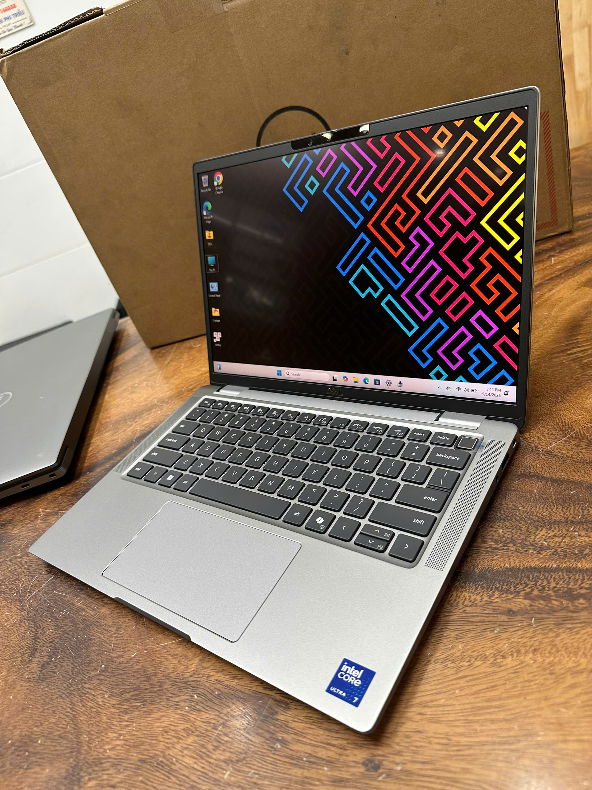 Dell Latitude 7350 (2025) Ultra 7