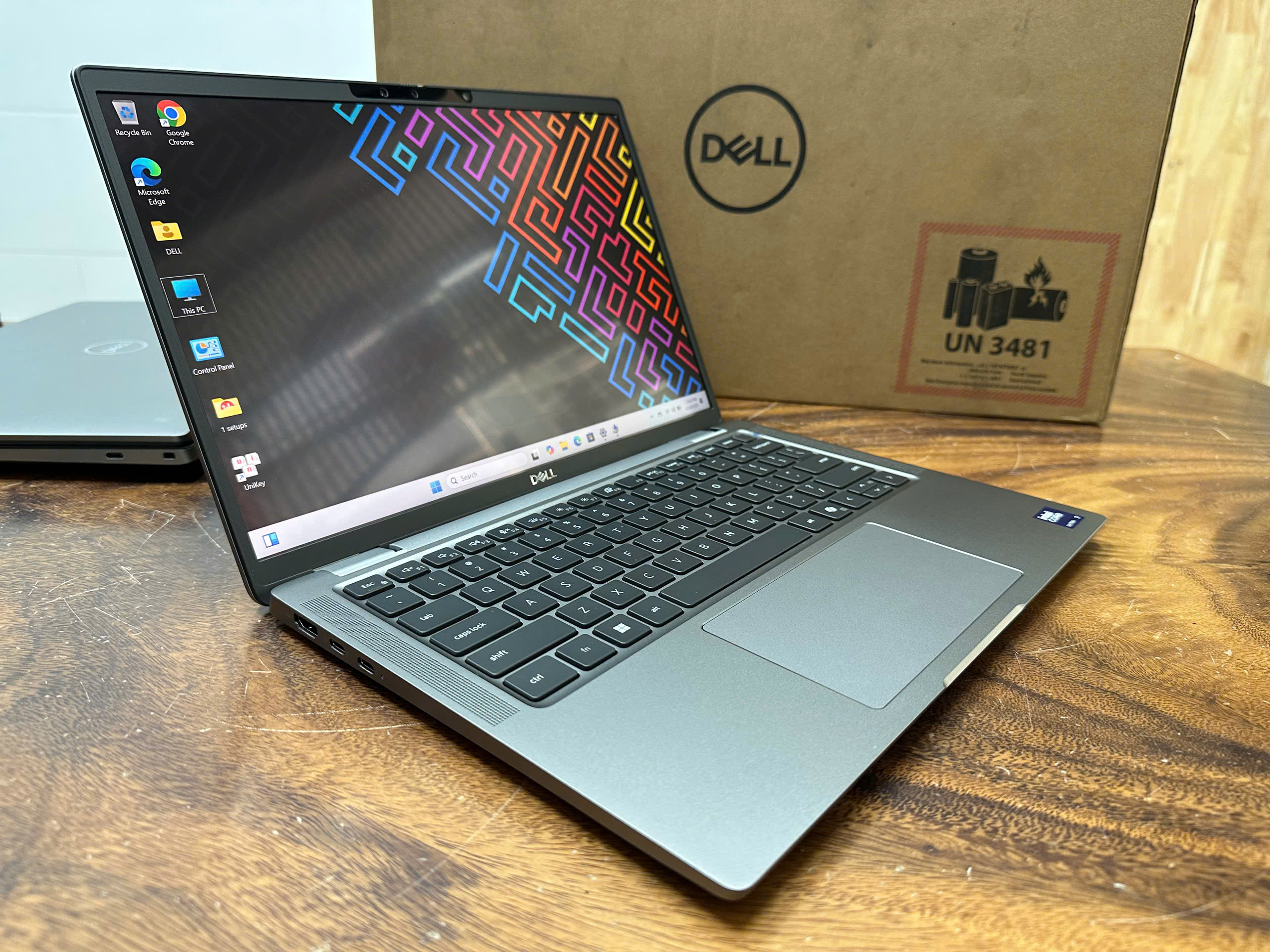 Dell Latitude 7350 (2026) Ultra 7