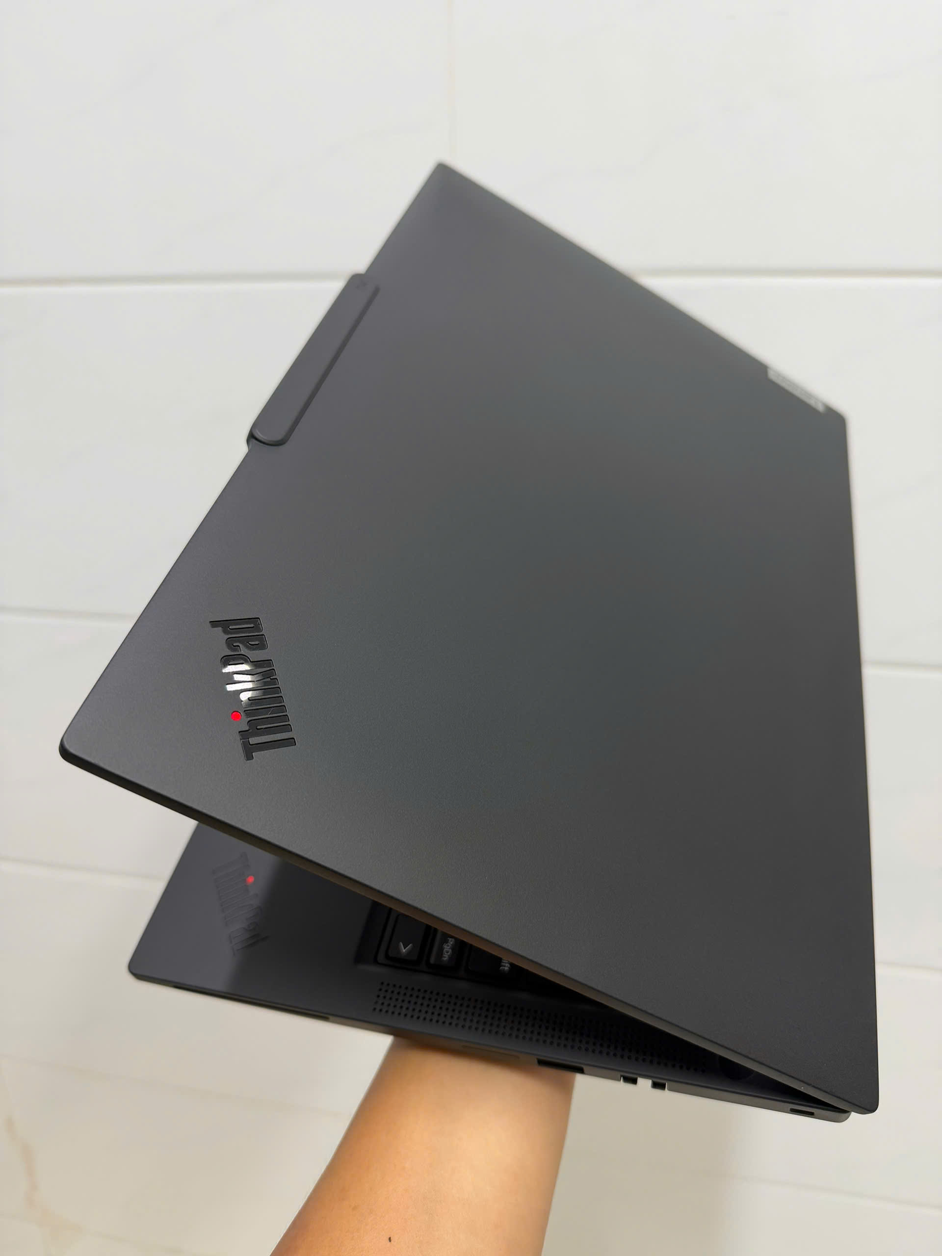 Thinkpad T14 Gen 6 (8)