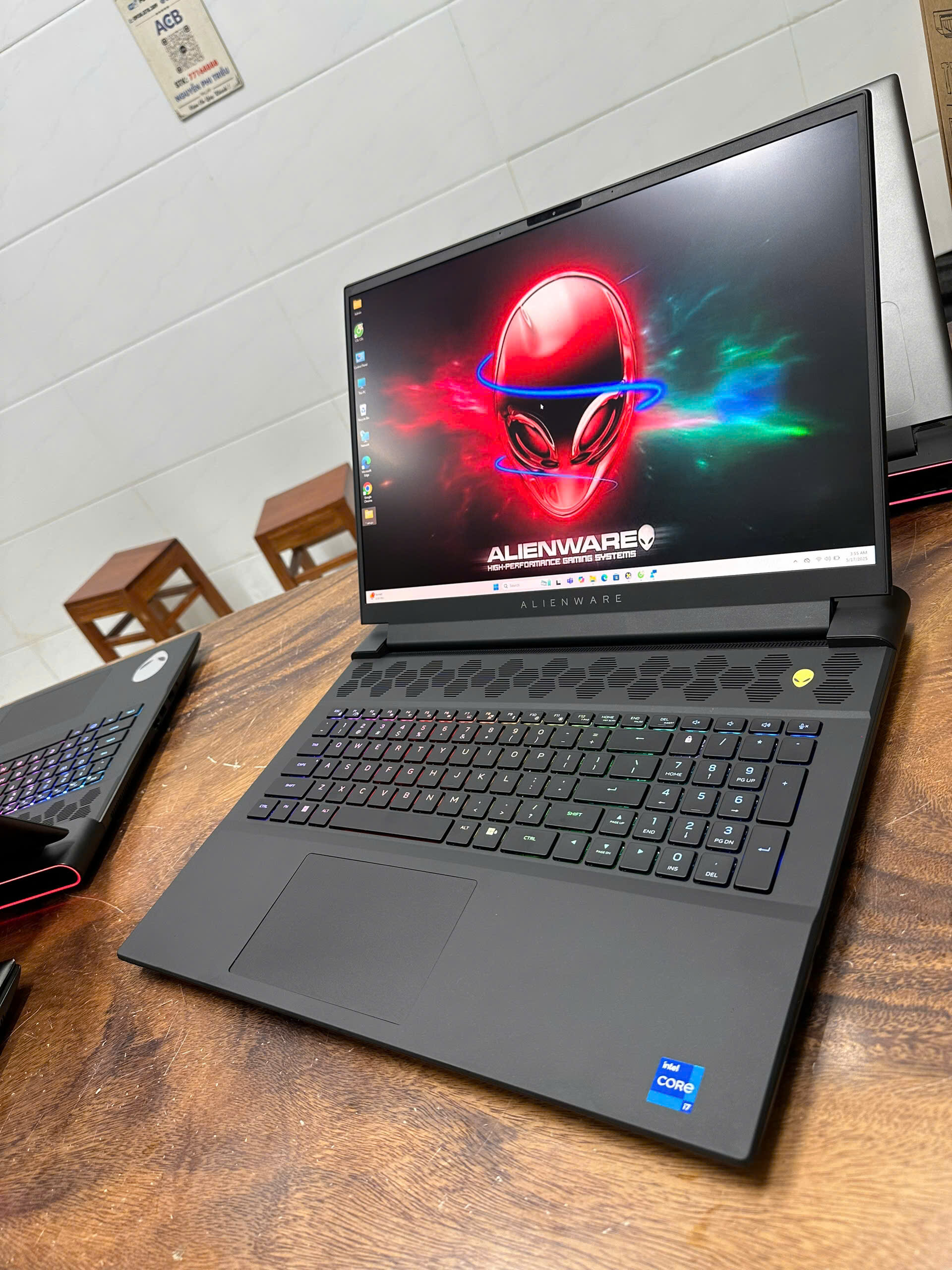 Alienware M18 R1 Core I7 (3)