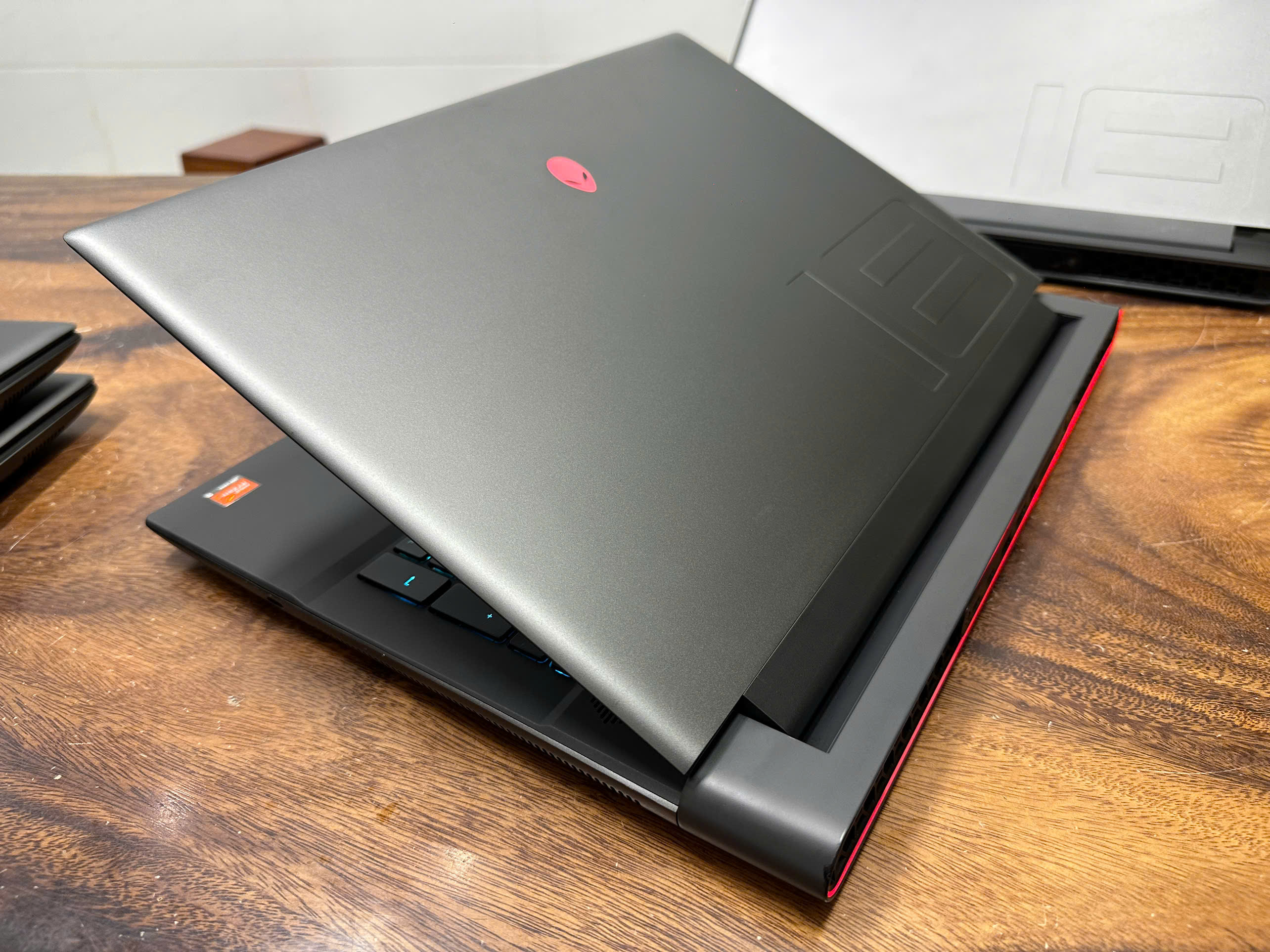 Alienware M18 R1 Core I7 (4)