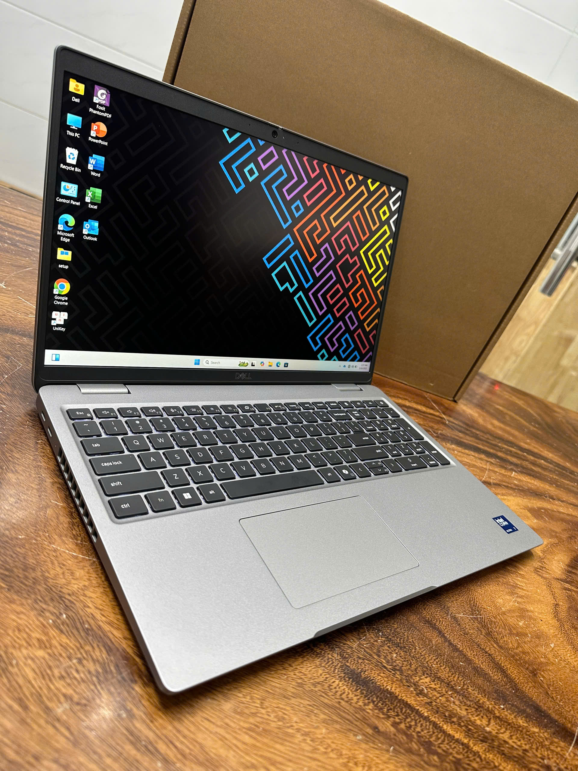 Dell Latitude 5550 (1)