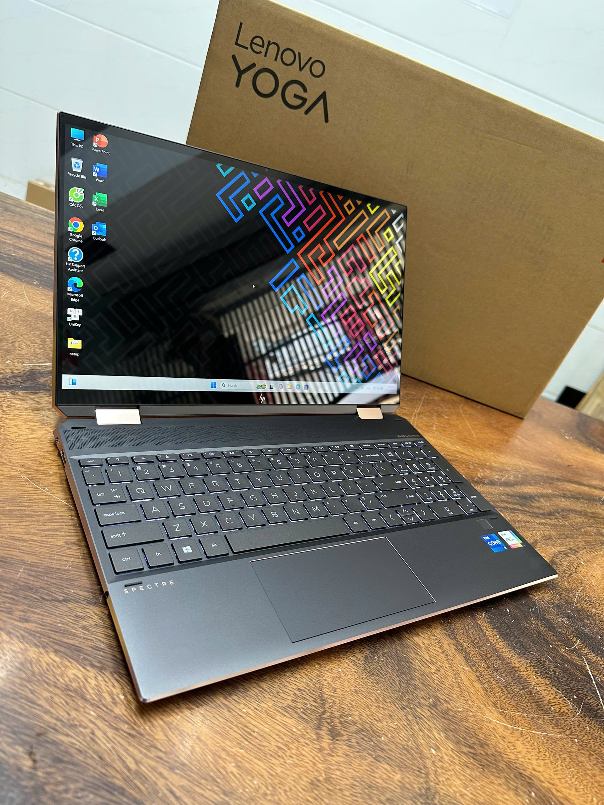 Hp Spectre 15 Gemcut 90 (10)