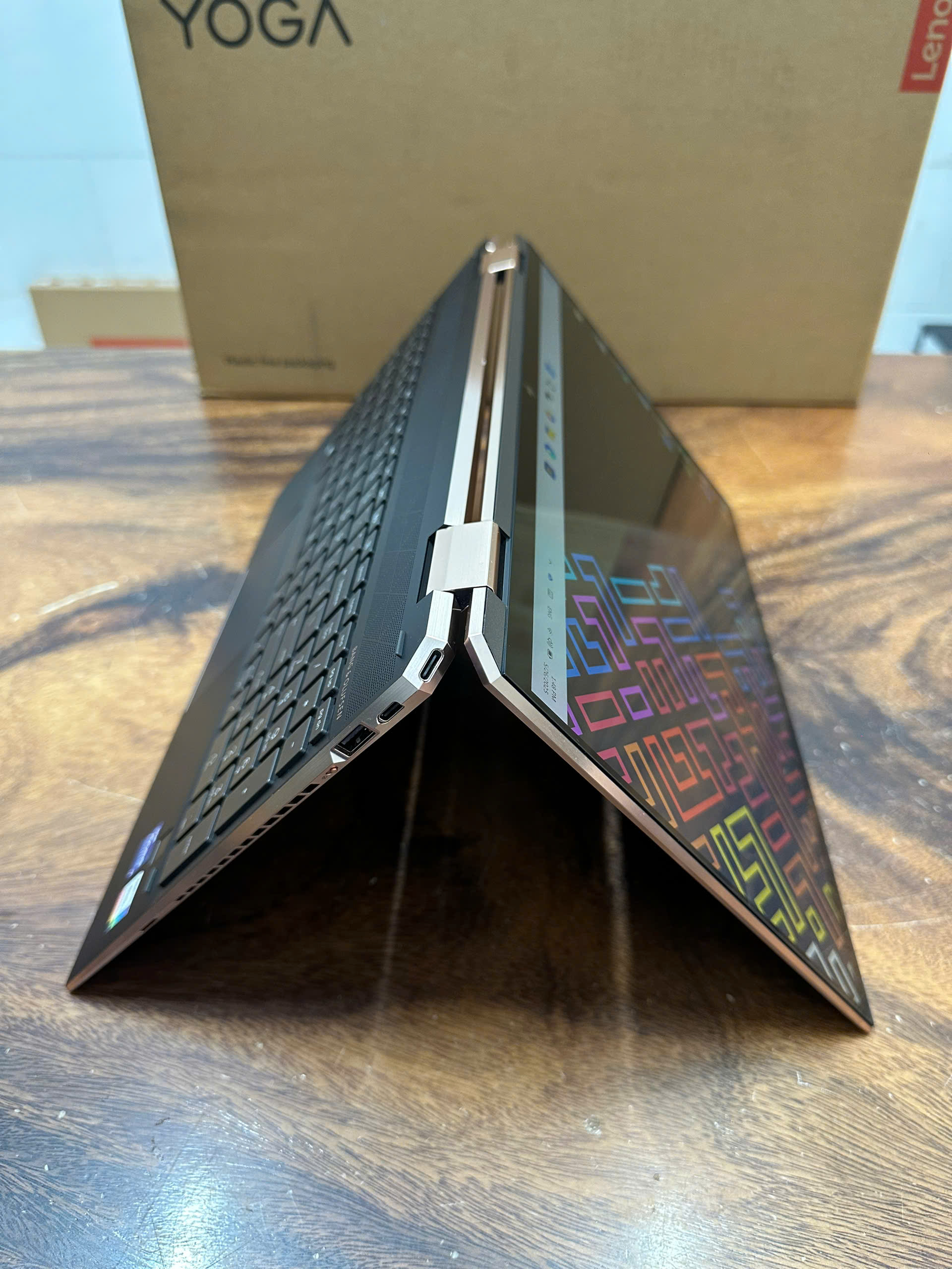 Hp Spectre 15 Gemcut 90 (12)