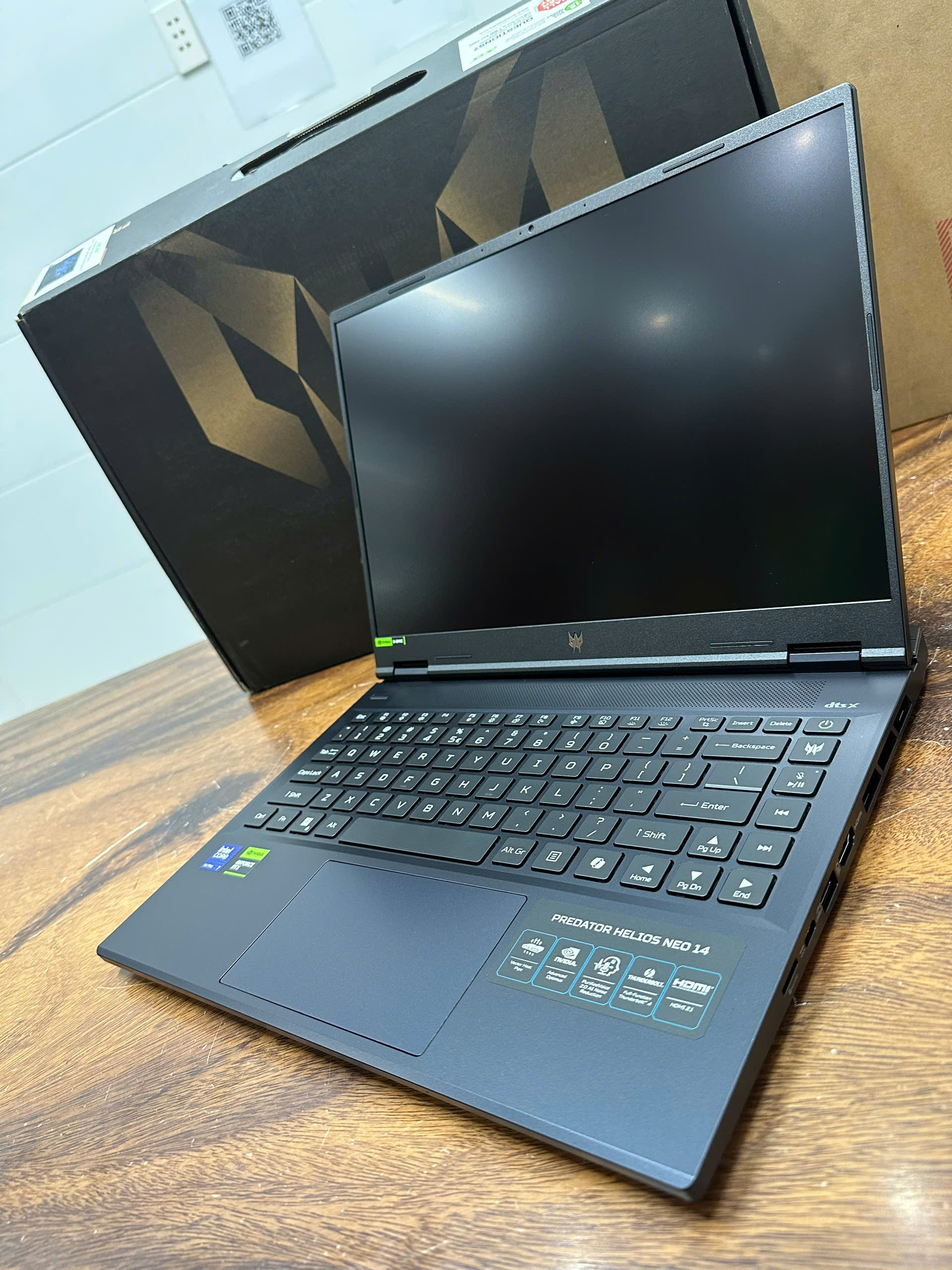 Acer Predator Helios 14 (1)