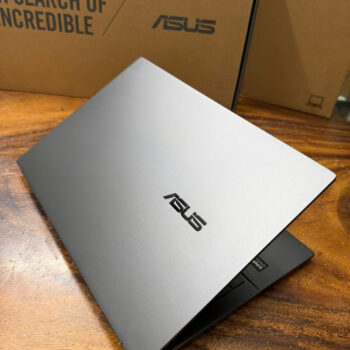 Asus Zenbook 14 Q415, ultra 5 125H, 8G, 512G, 14in OLED.