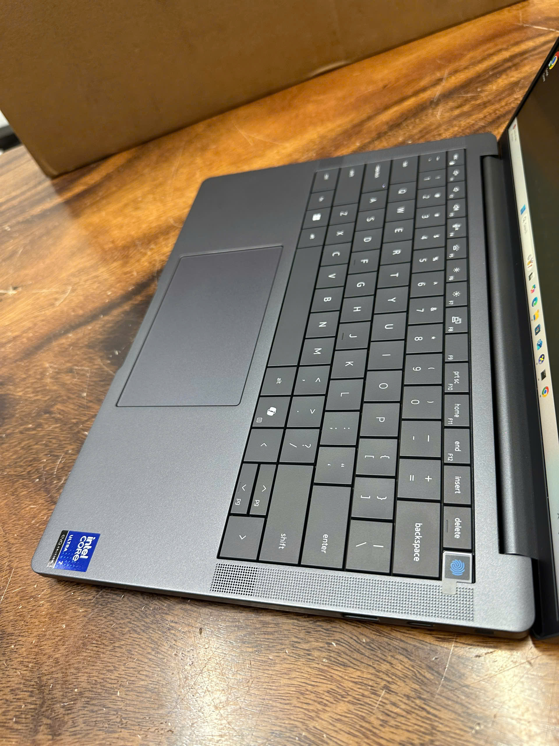 Dell Pro 14 Premium Pa14250 (1)
