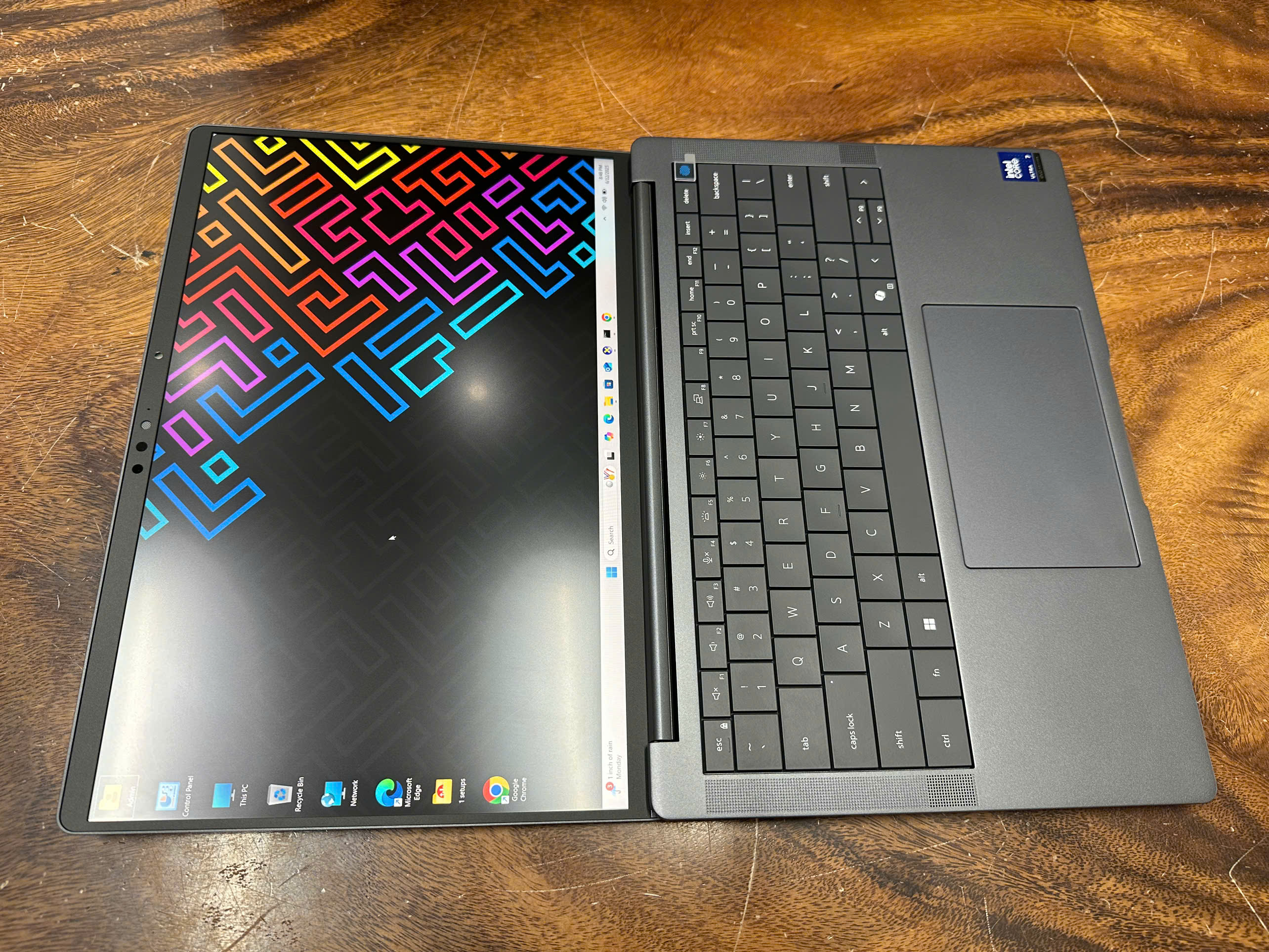 Dell Pro 14 Premium Pa14250 (7)