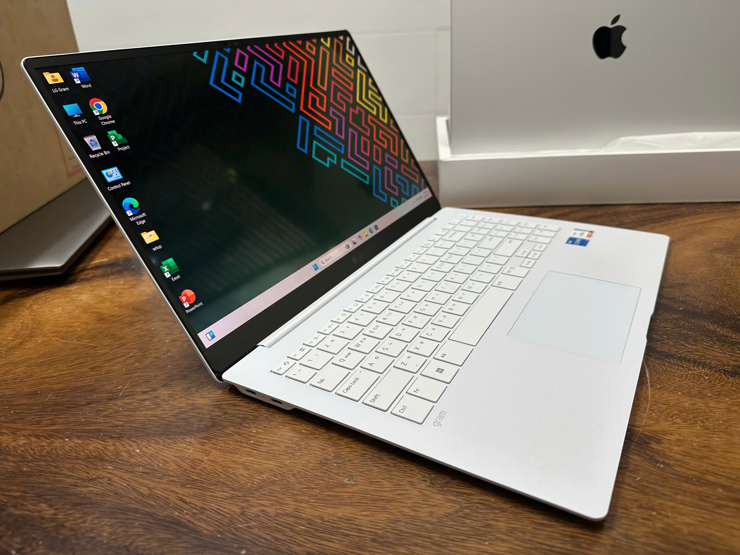 Lg Gram 15zd90rt (7)