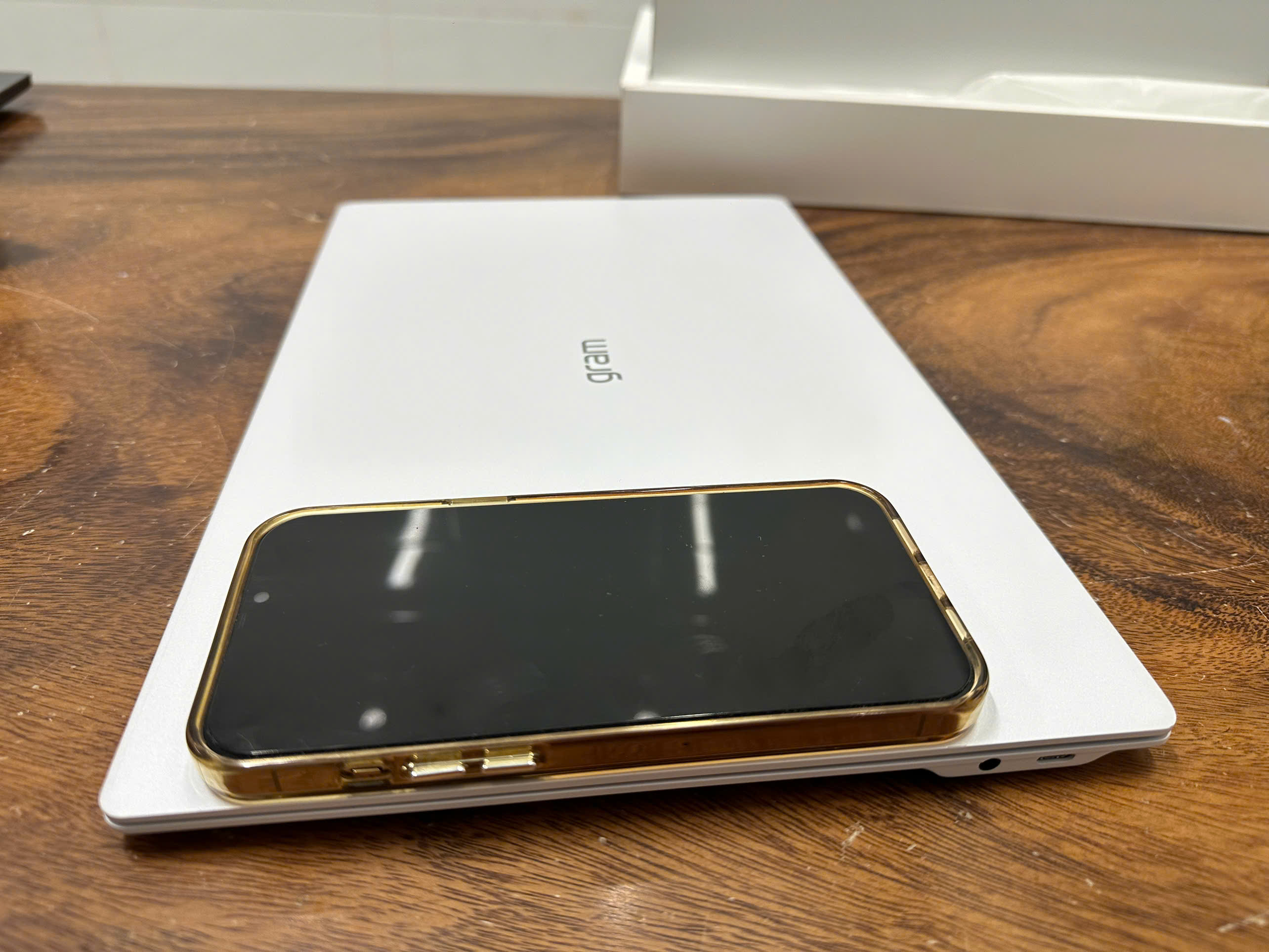 Lg Gram 15zd90rt (8)