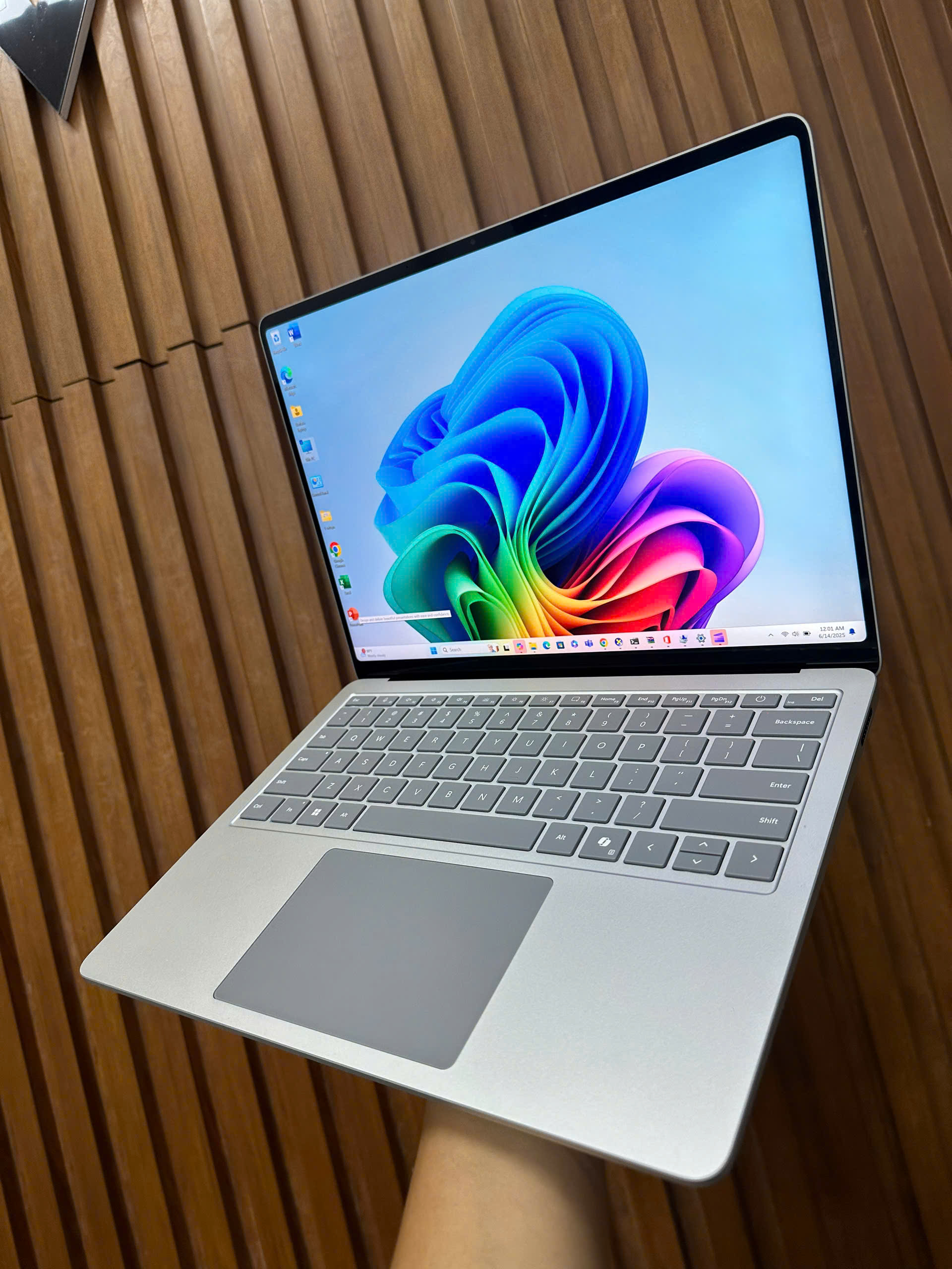 Surface Laptop 7 13in (2)