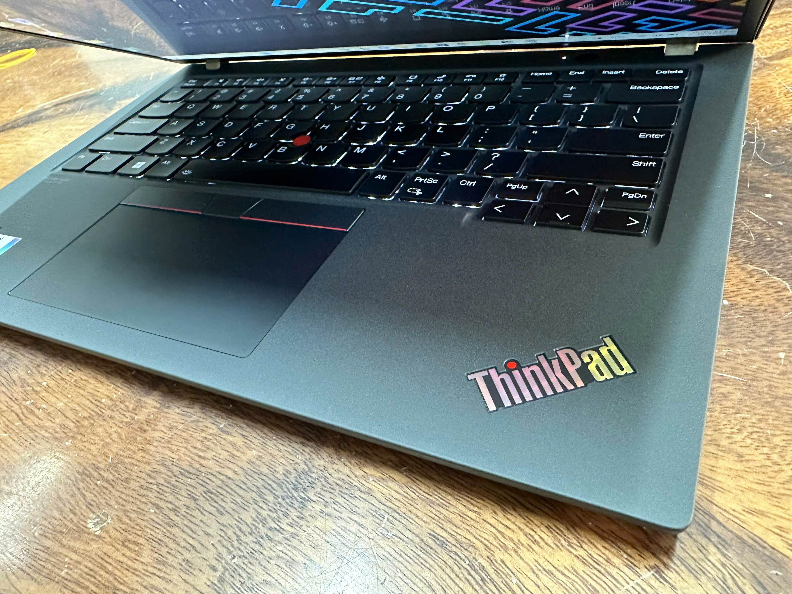 Thinkpad T14s Gen 3 (6)