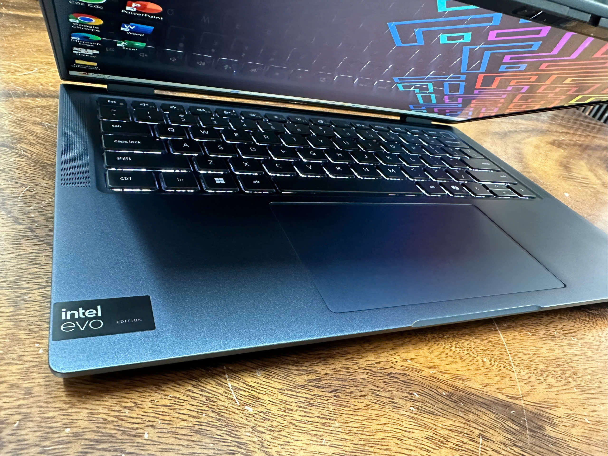 Dell Latitude 7450 Esim (5)