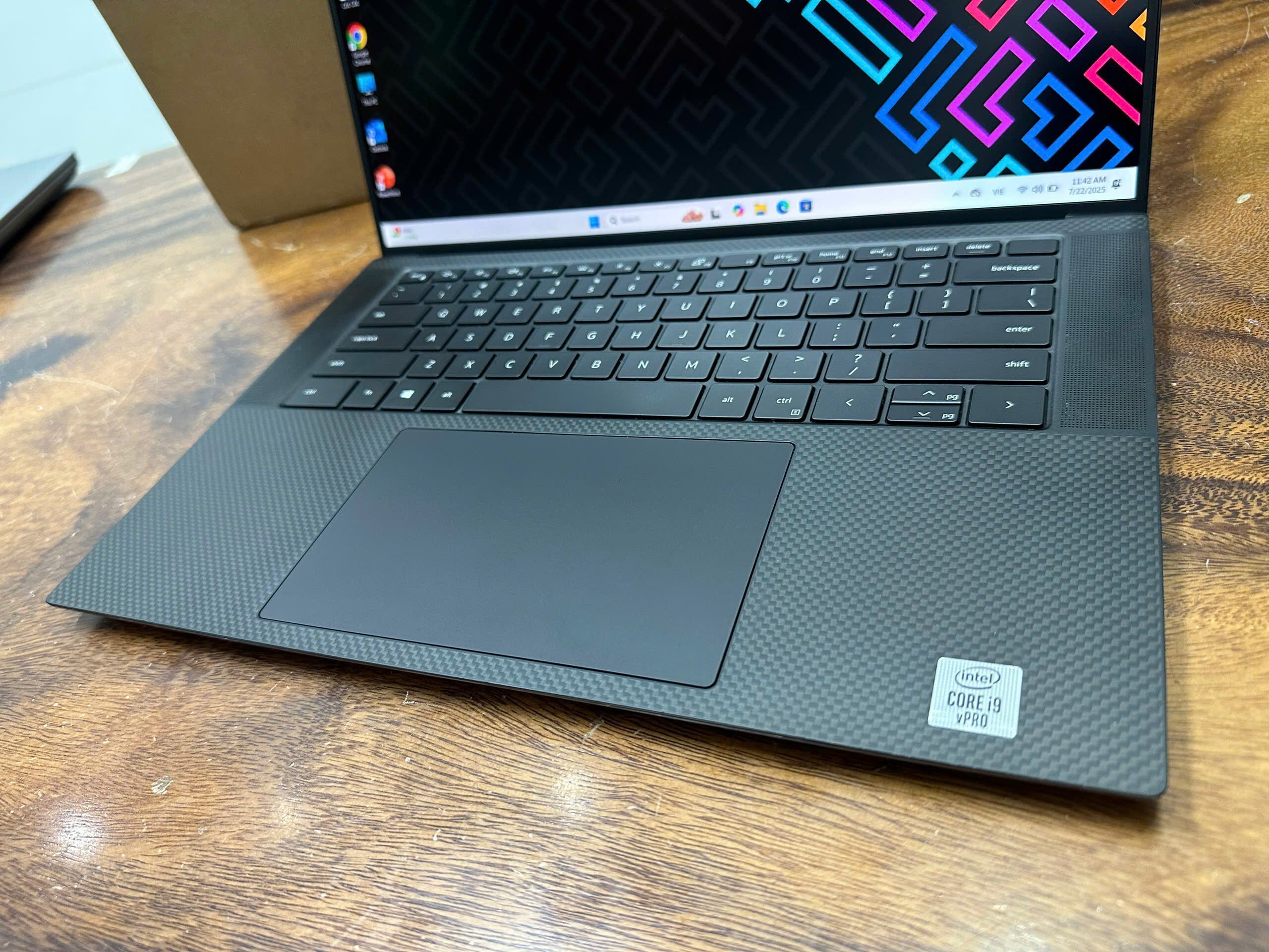 Dell Precision 5550 Core I9 (4)