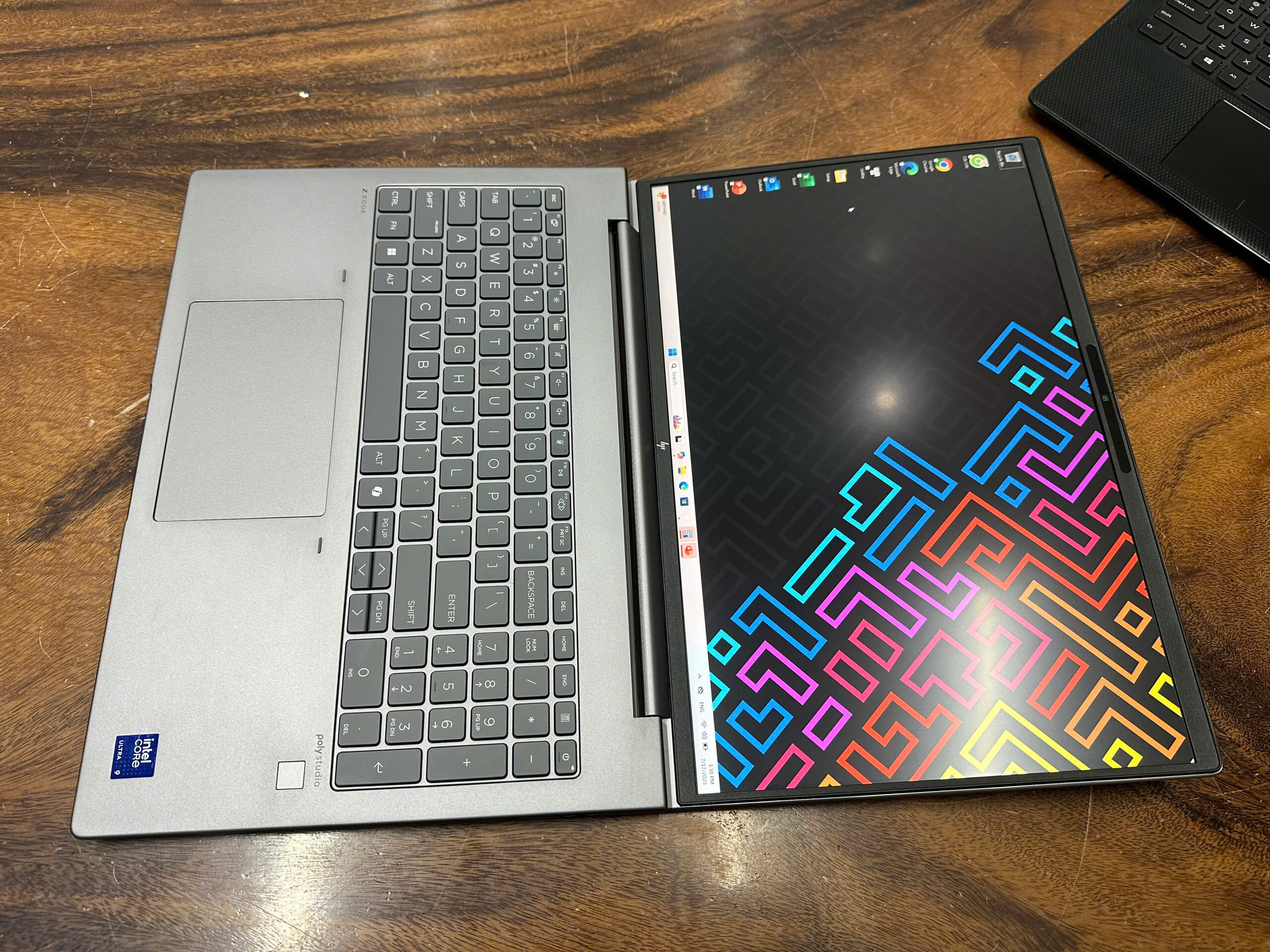 Hp Zbook Power 16 G11 (11)