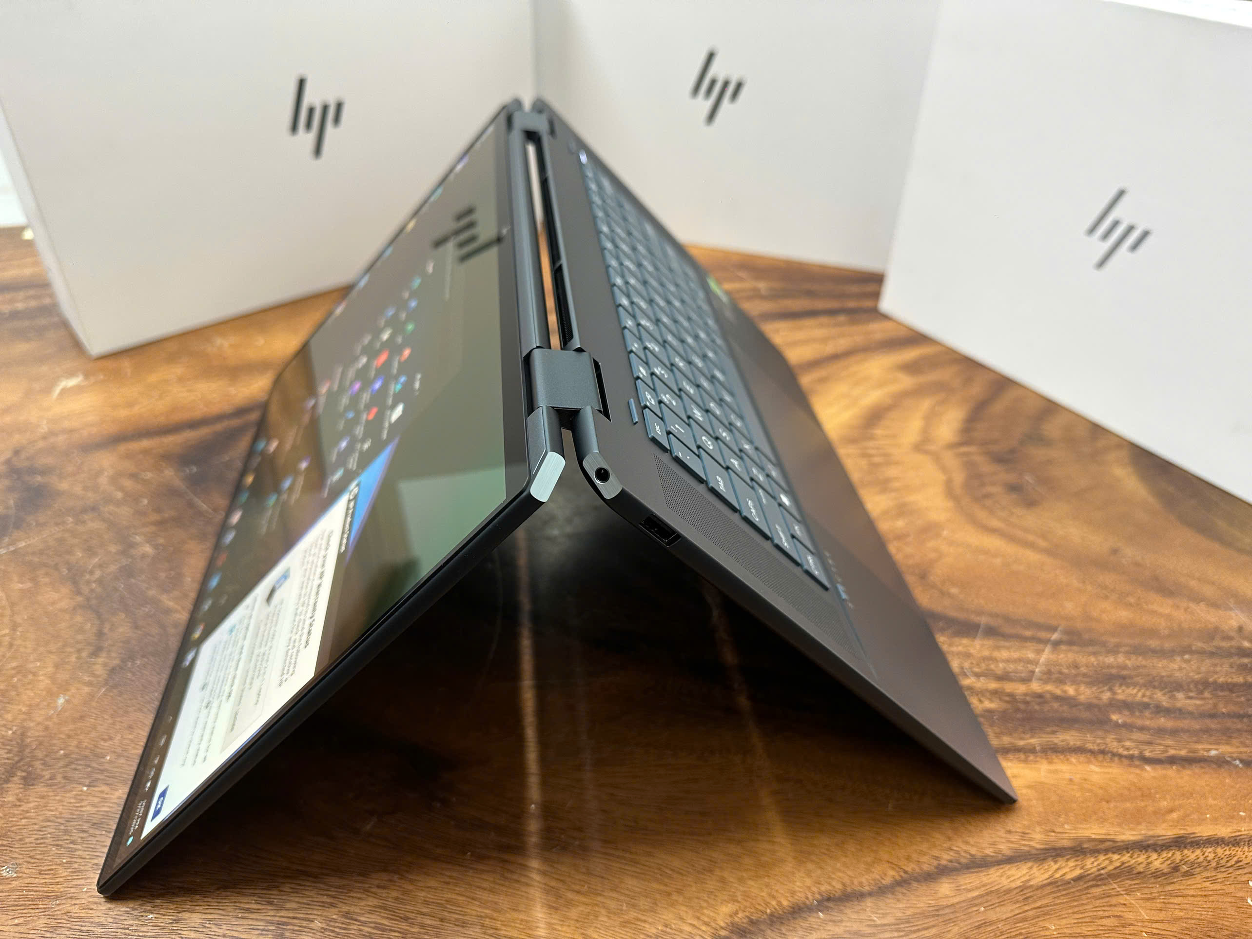 Hp Spectre X360 16 Aa0003 (17)