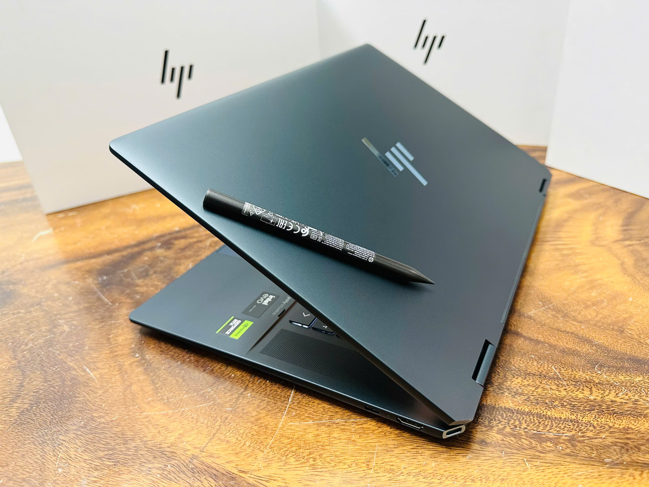 Hp Spectre X360 16 Aa0003 (18)