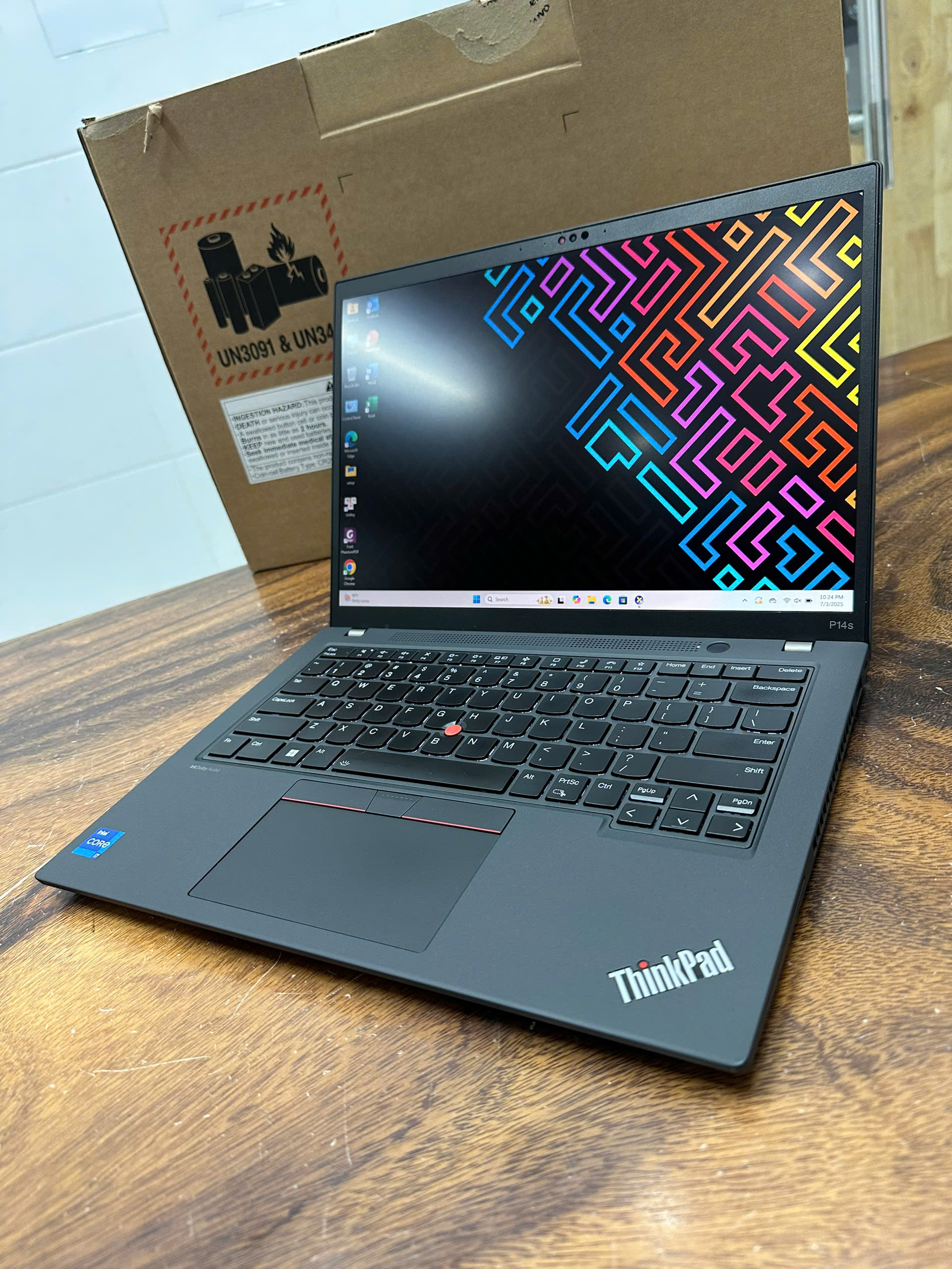 Thinkpad P14s Gen 4 (4)