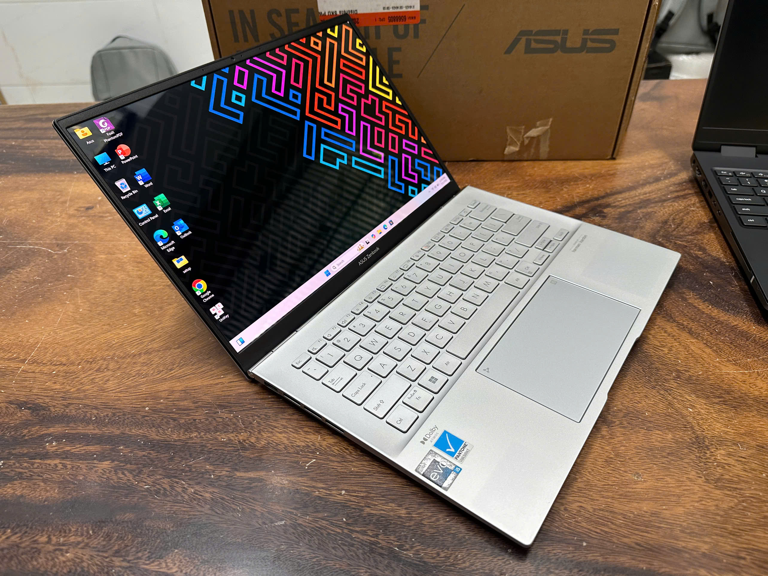 Asus Zenbook 14 Ux3402v (6)