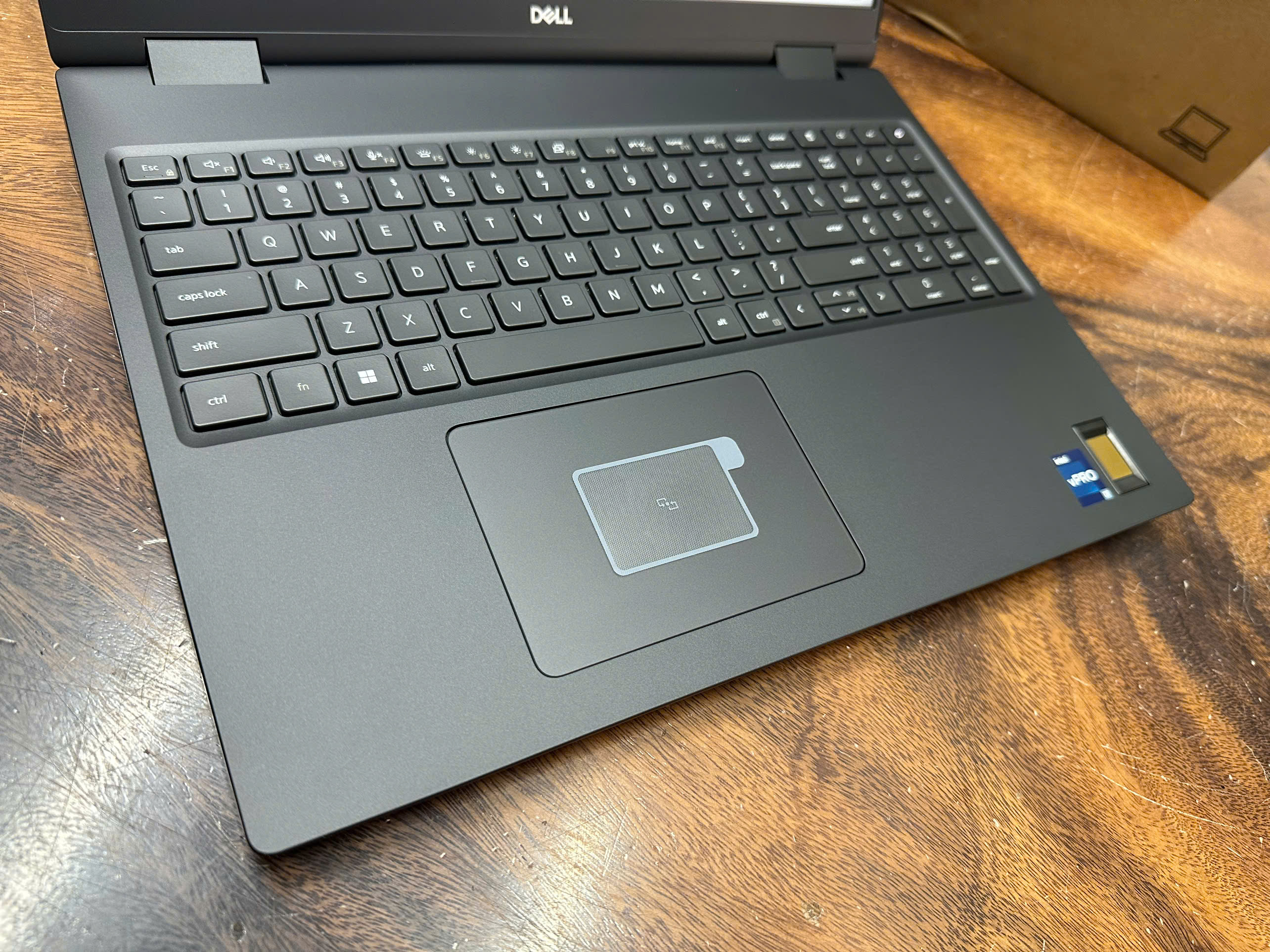 Dell Precision 7680 New (4)
