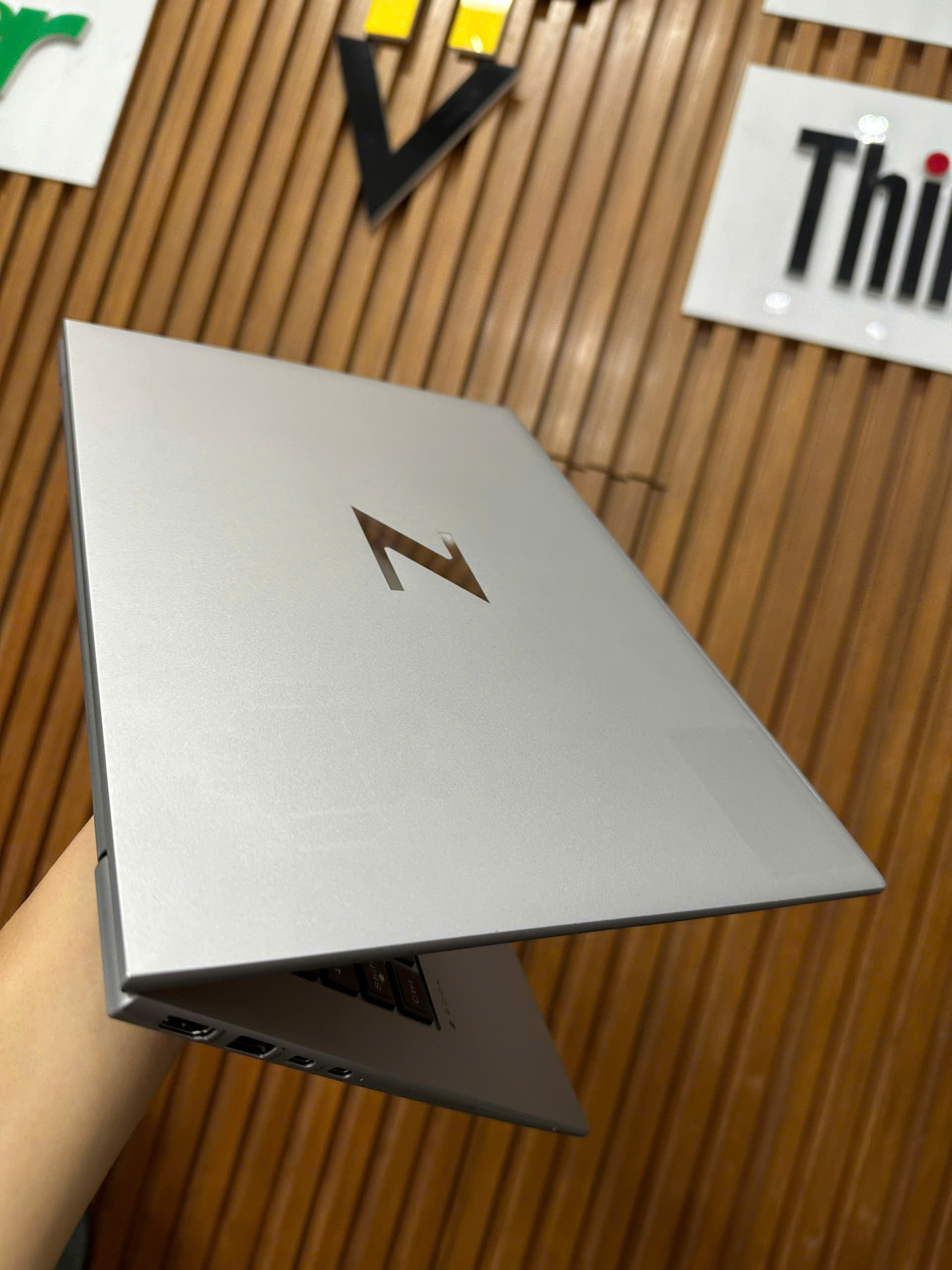 Hp Zbook Firefly 14 G9 (4)