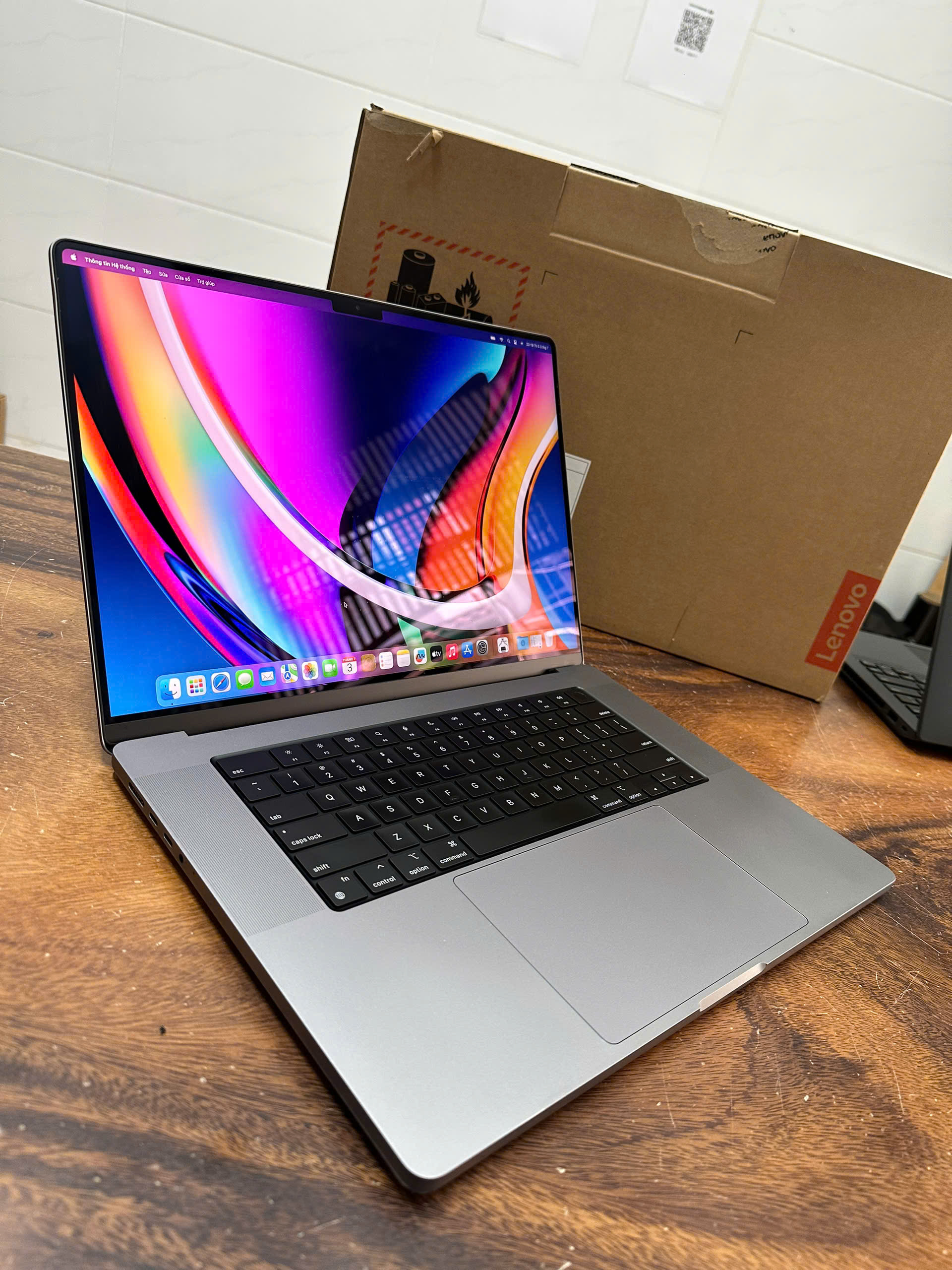 Macbook Pro 16 90 (3)