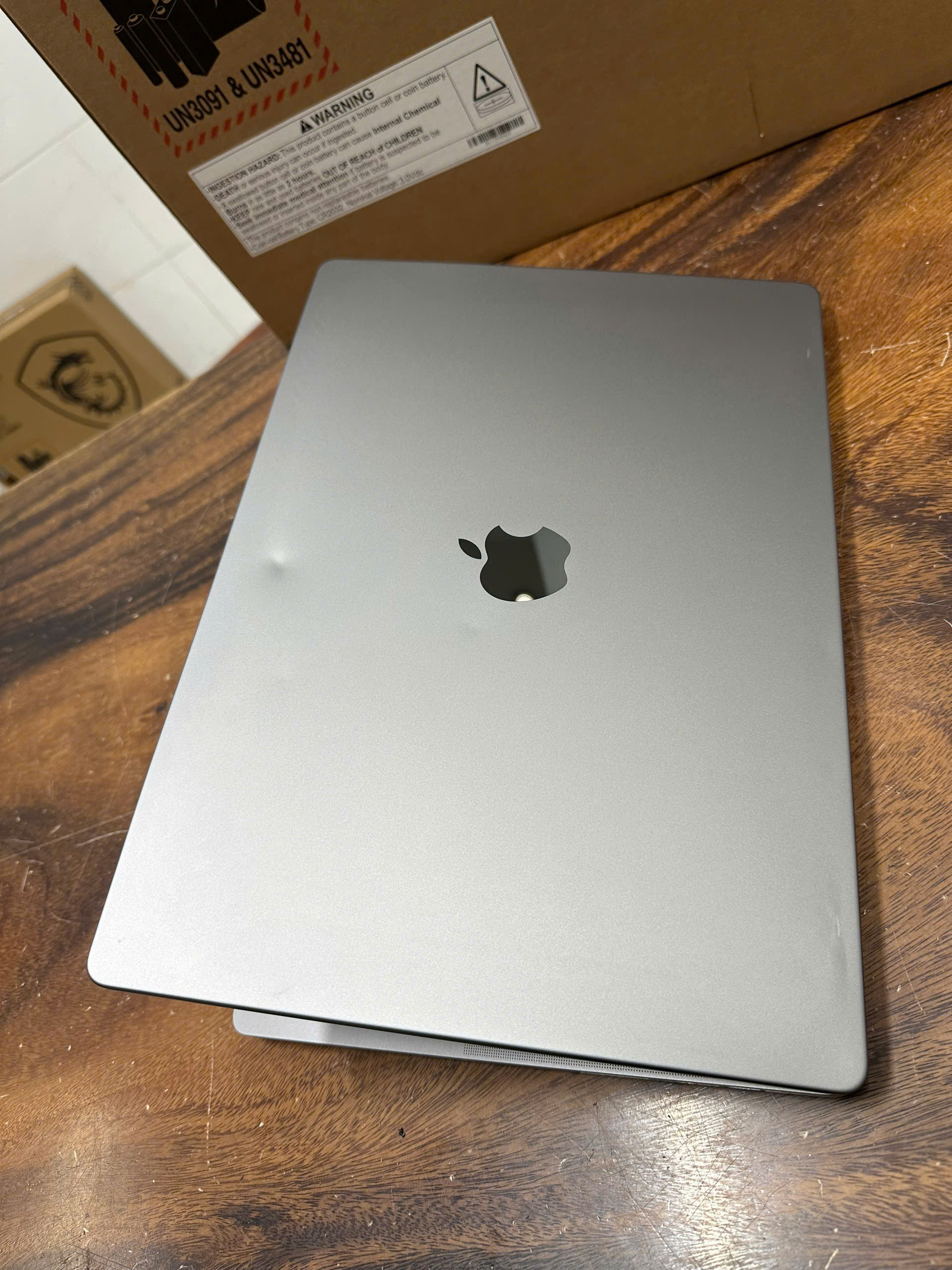 Macbook Pro 16 90 (7)