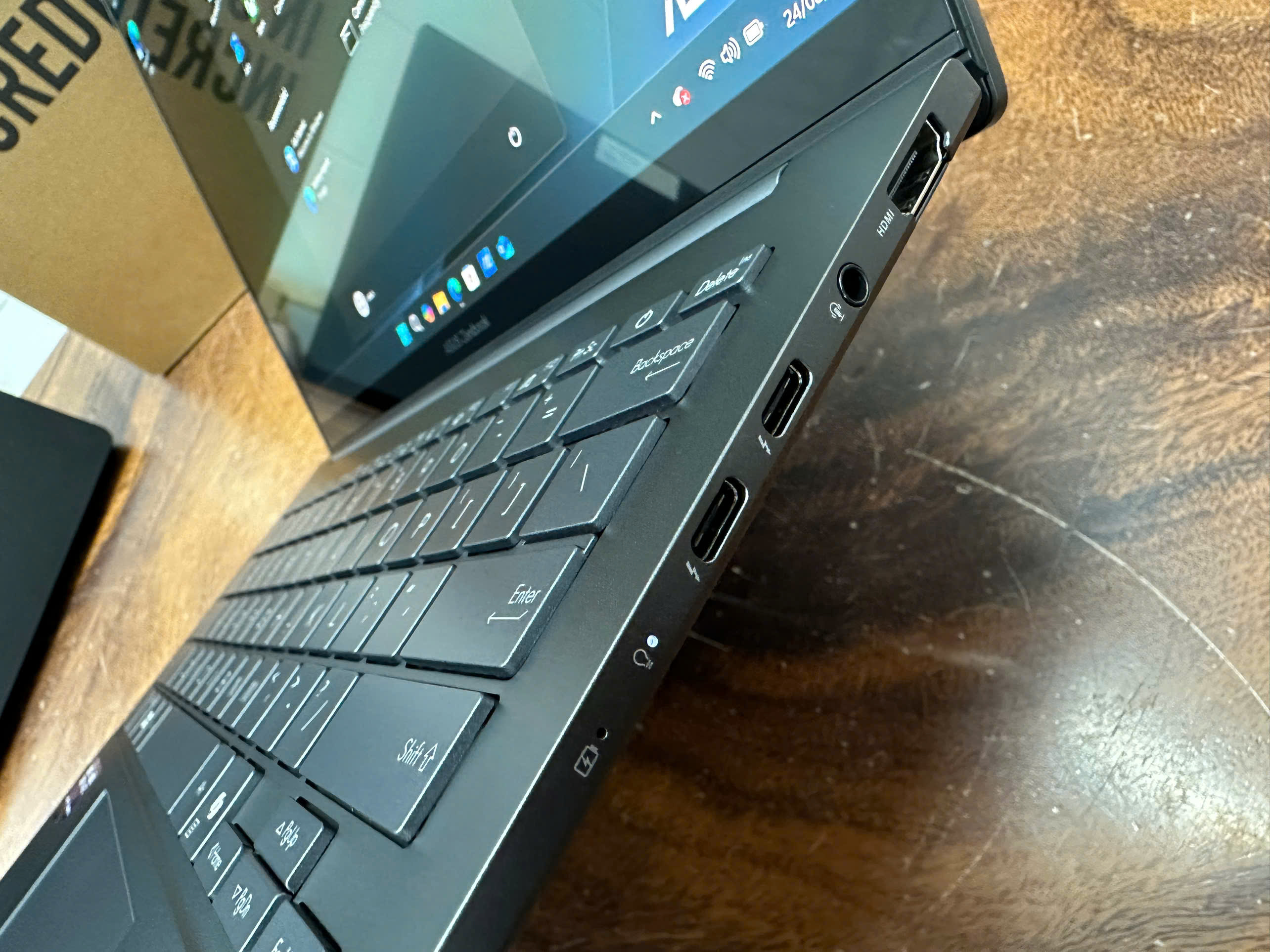 Asus Zenbook 14 Ux3405ca (3)