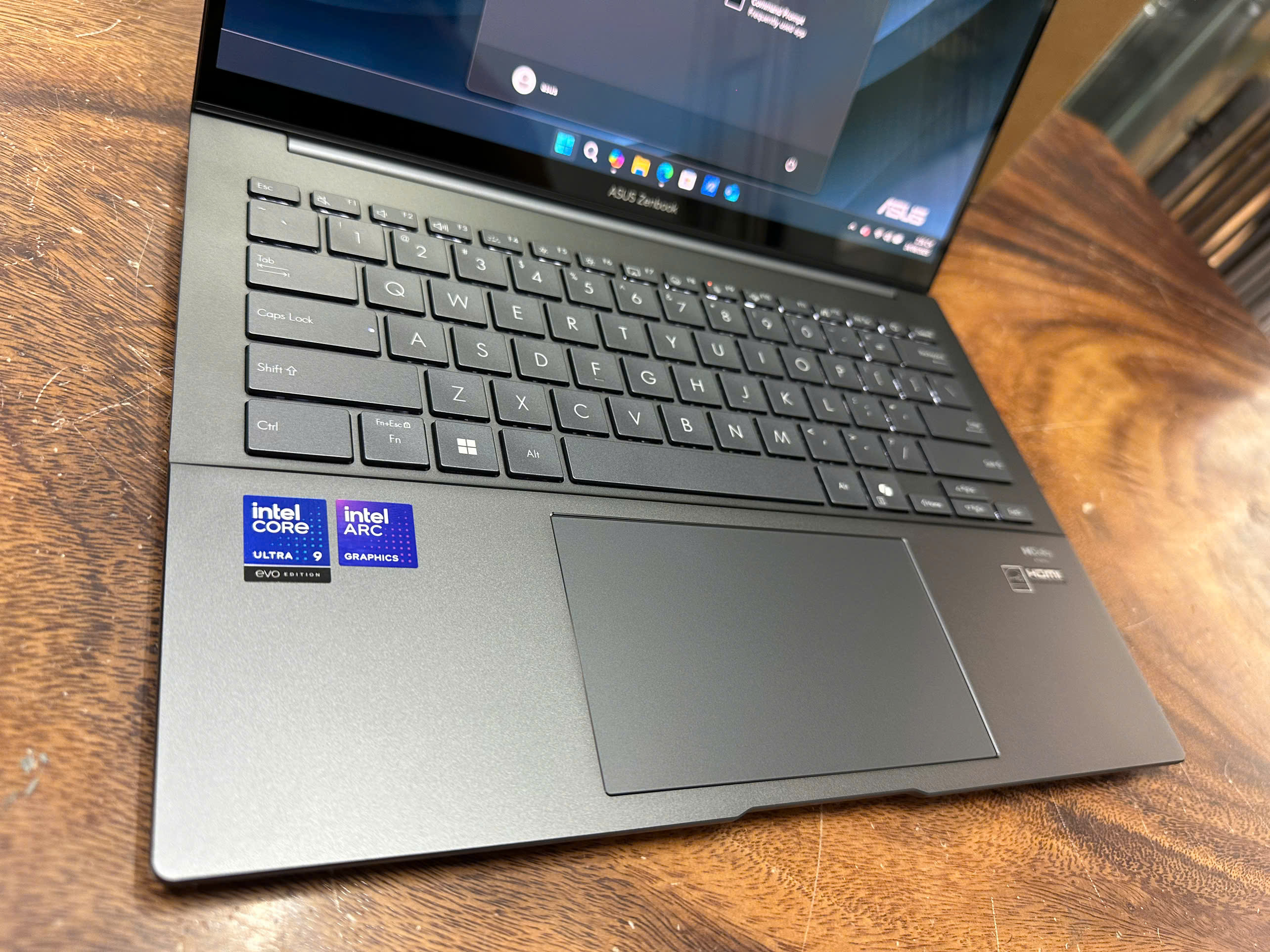 Asus Zenbook 14 Ux3405ca (9)