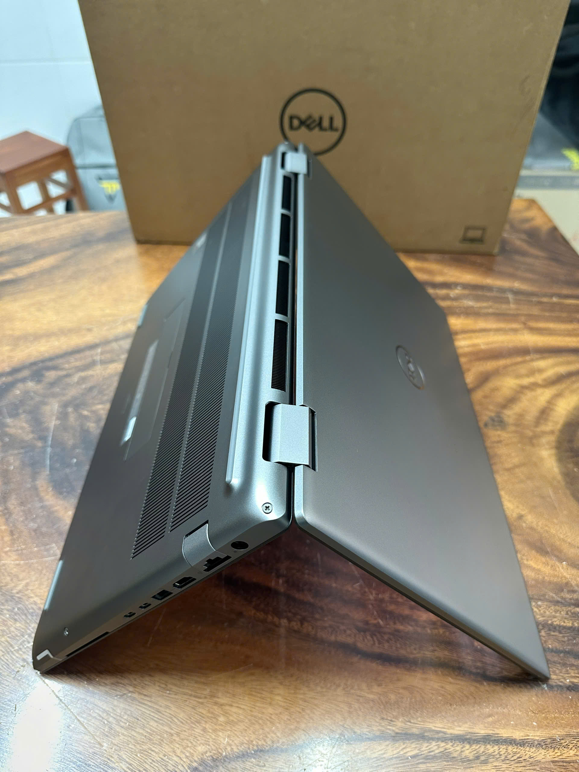 Dell Precision 7780 Core I7 (13)