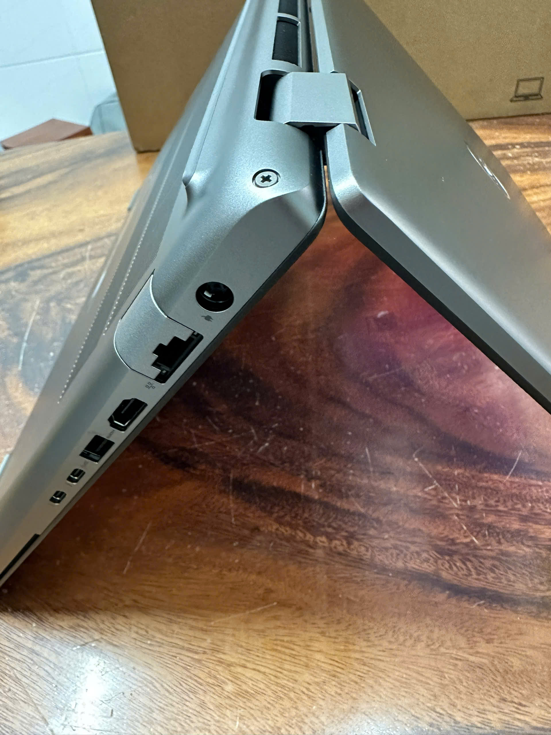 Dell Precision 7780 Core I7 (14)