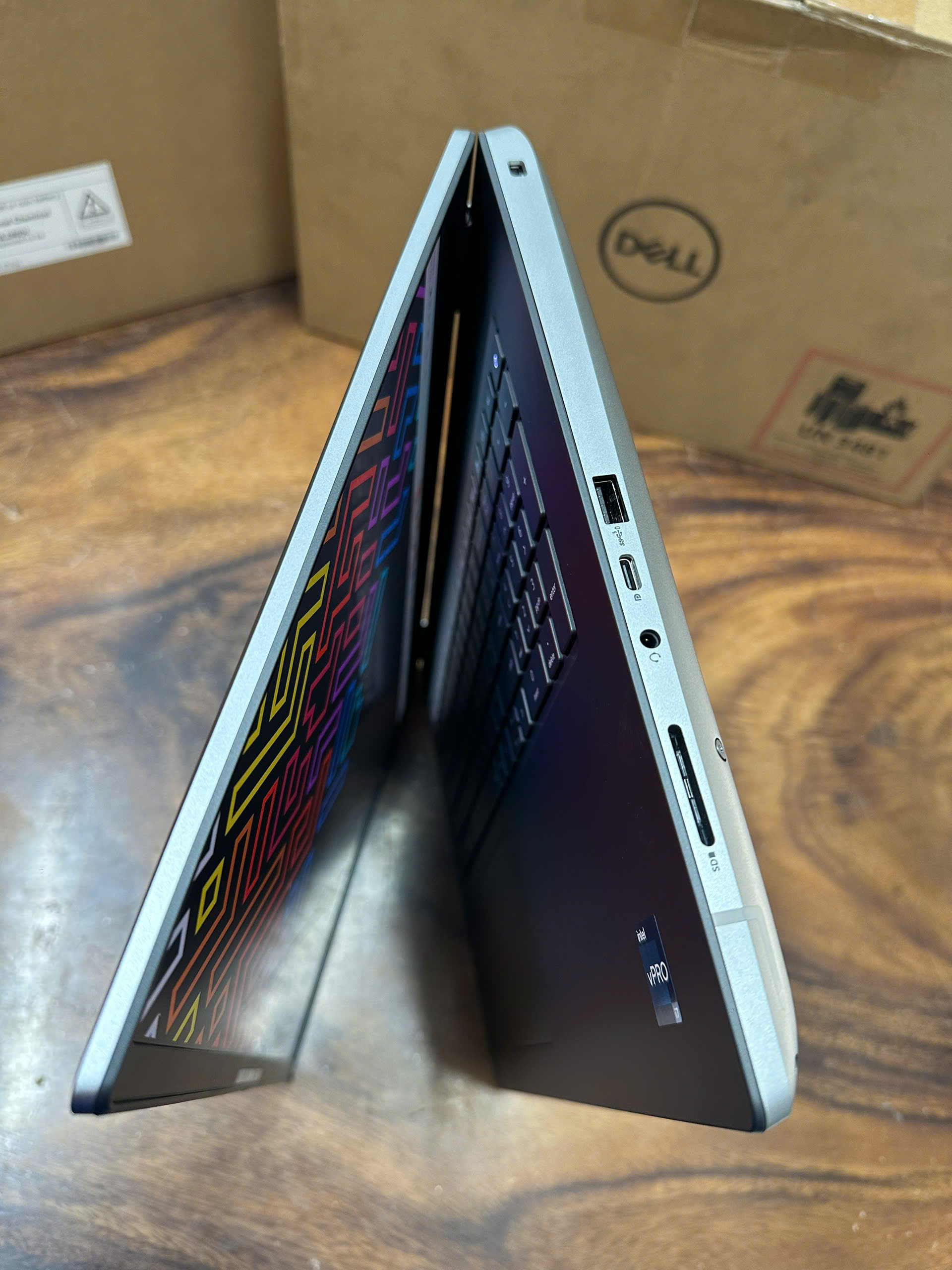 Dell Precision 7780 Core I7 (3)