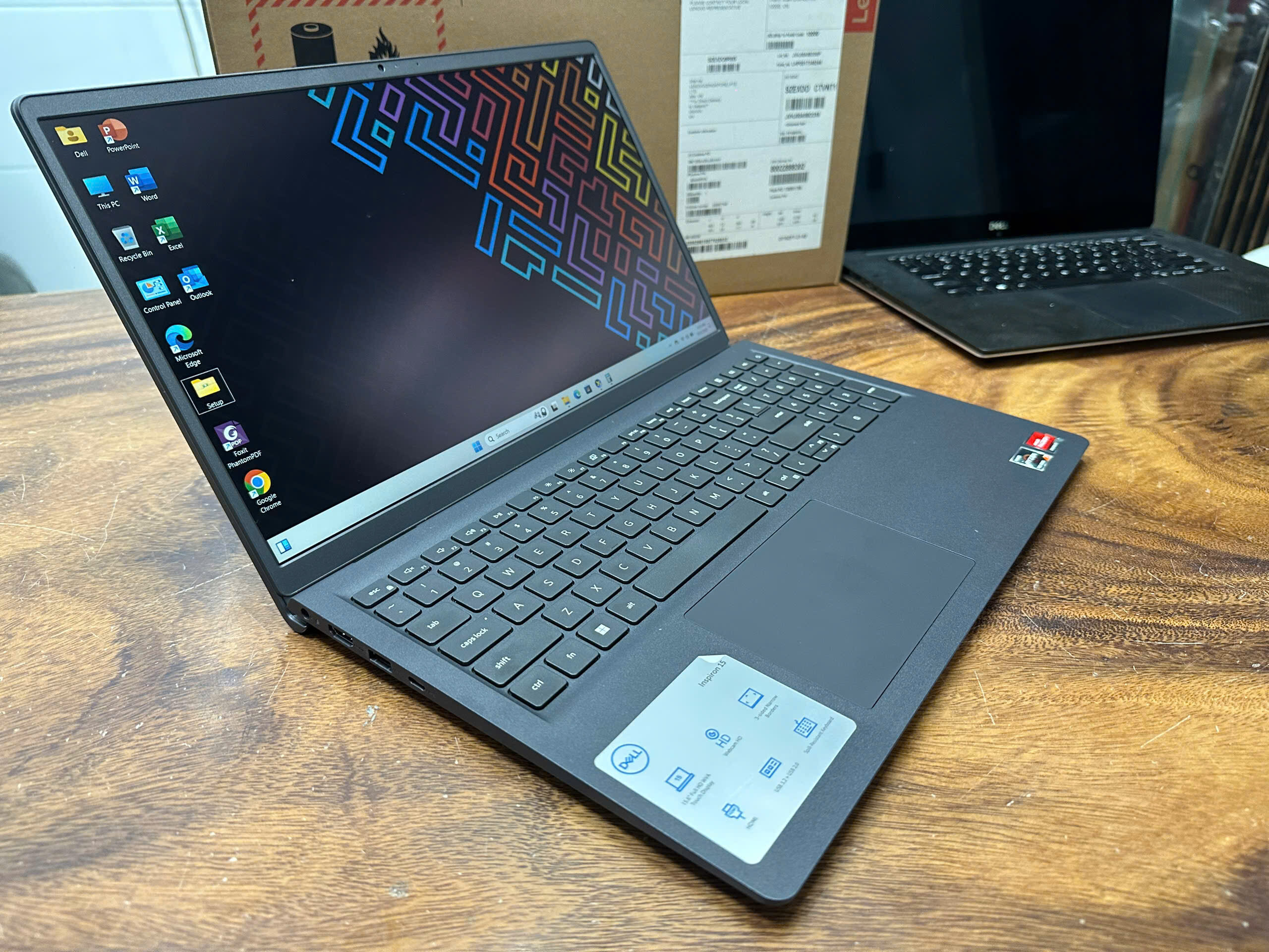 Dell Inspiron 15 3535 (4)