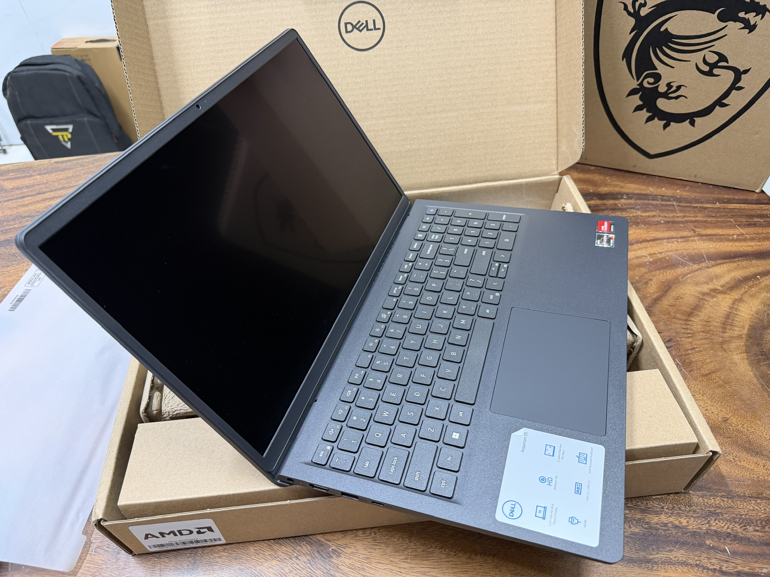 Dell Inspiron 15 3535 (9)