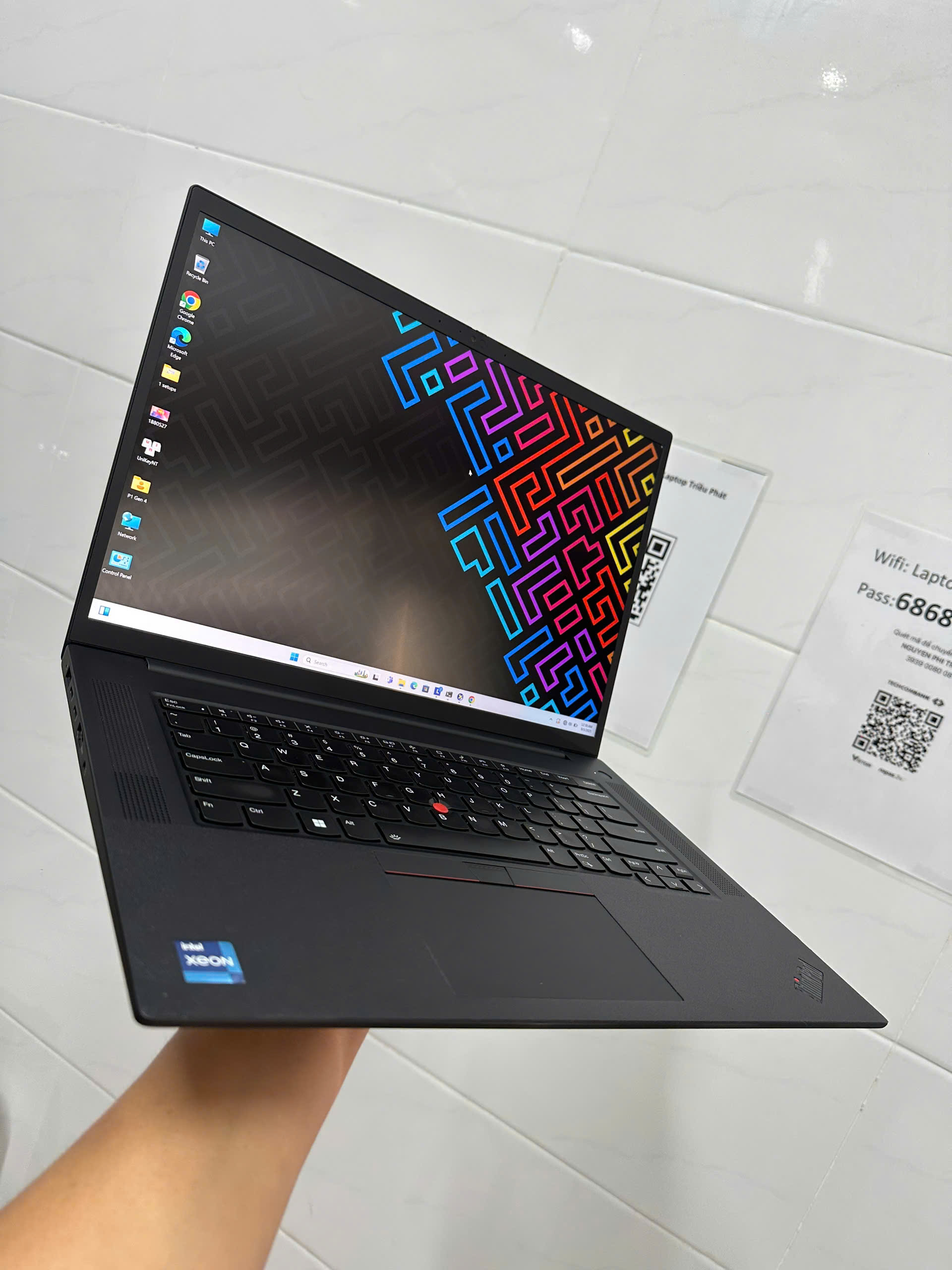 Thinkpad P1 Gen 4 Xeon 2k (6)