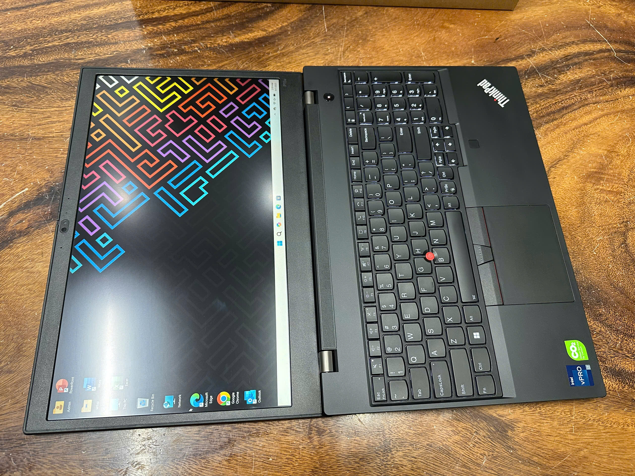 Thinkpad P15v Gen 3 (5)