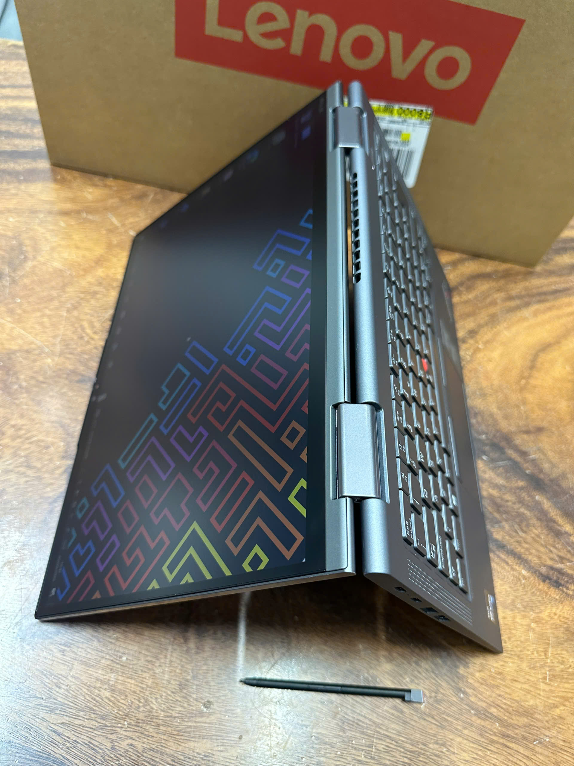 Thinkpad X1 Yoga Gen 8 Core I5 (1)