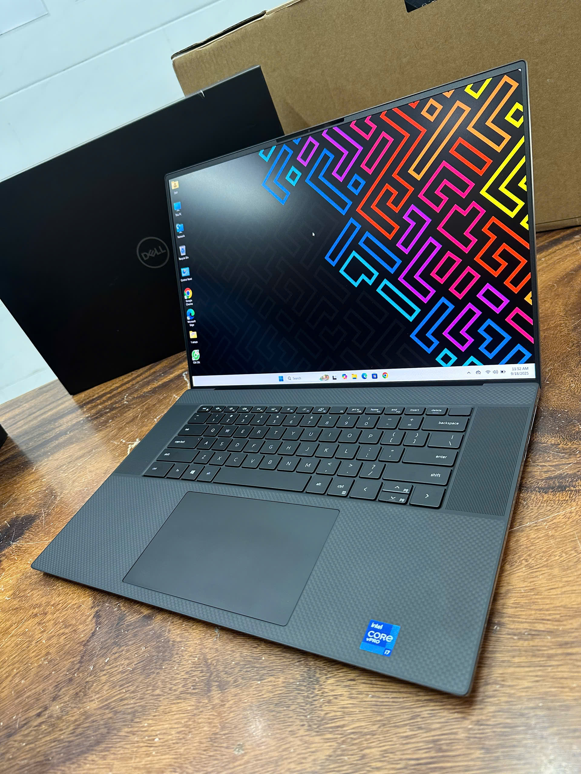 Dell Precision 5760 I7 Box (10)