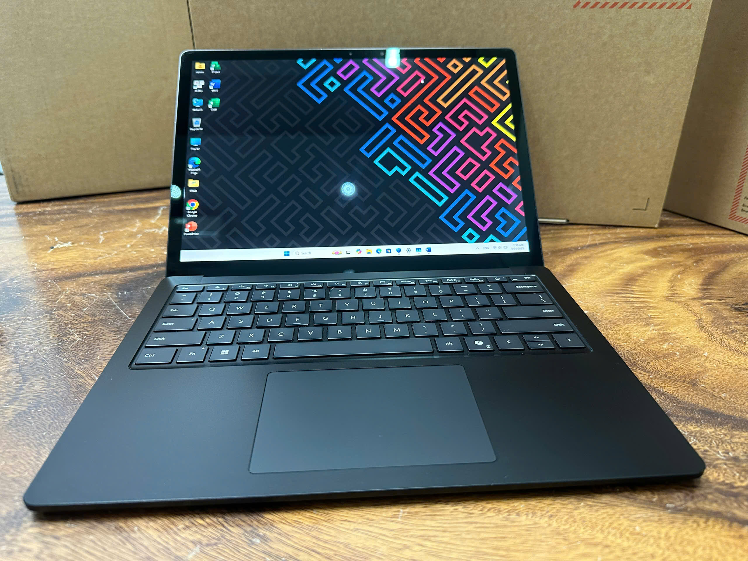 Surface Laptop 6 13,5in Black (2)