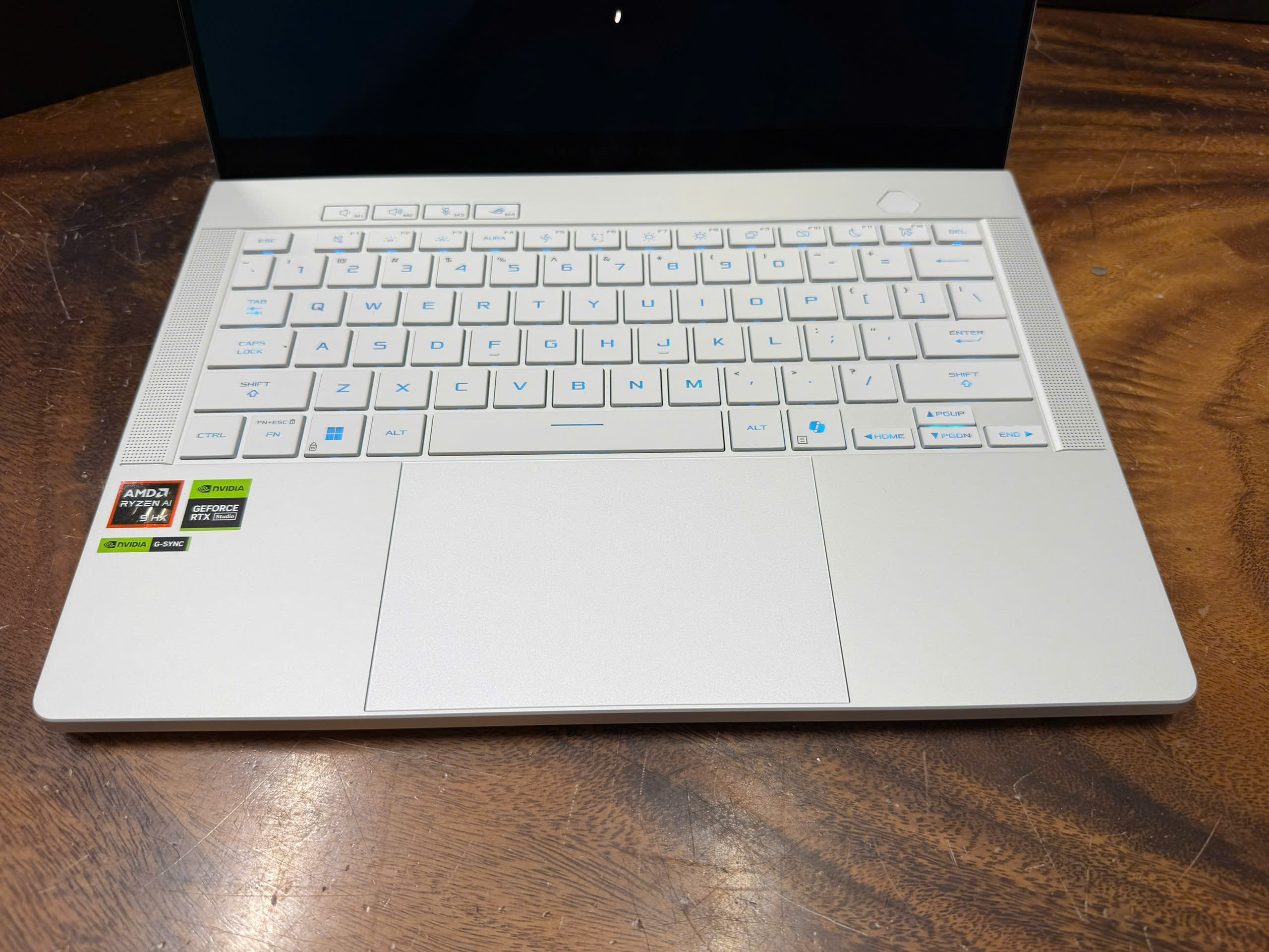 Asus Zephyrus G14 Ga403wr (6)