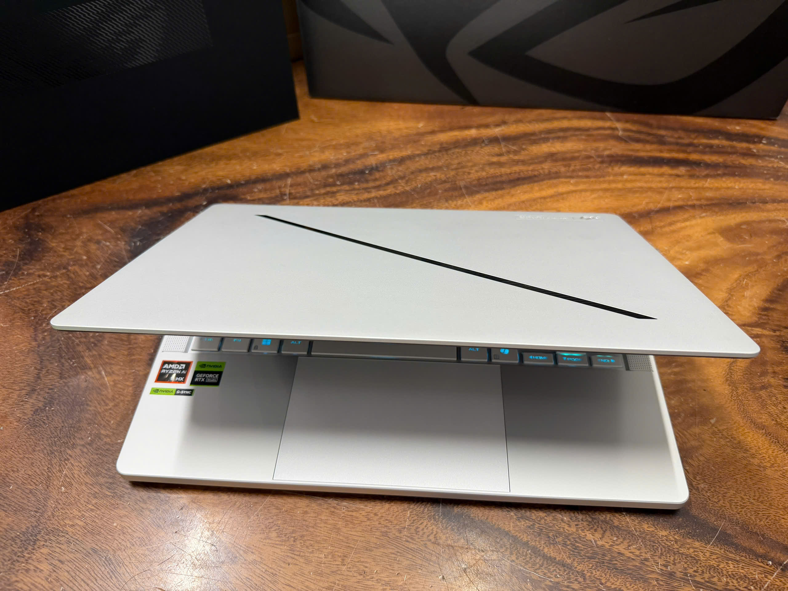 Asus Zephyrus G14 Ga403wr (7)