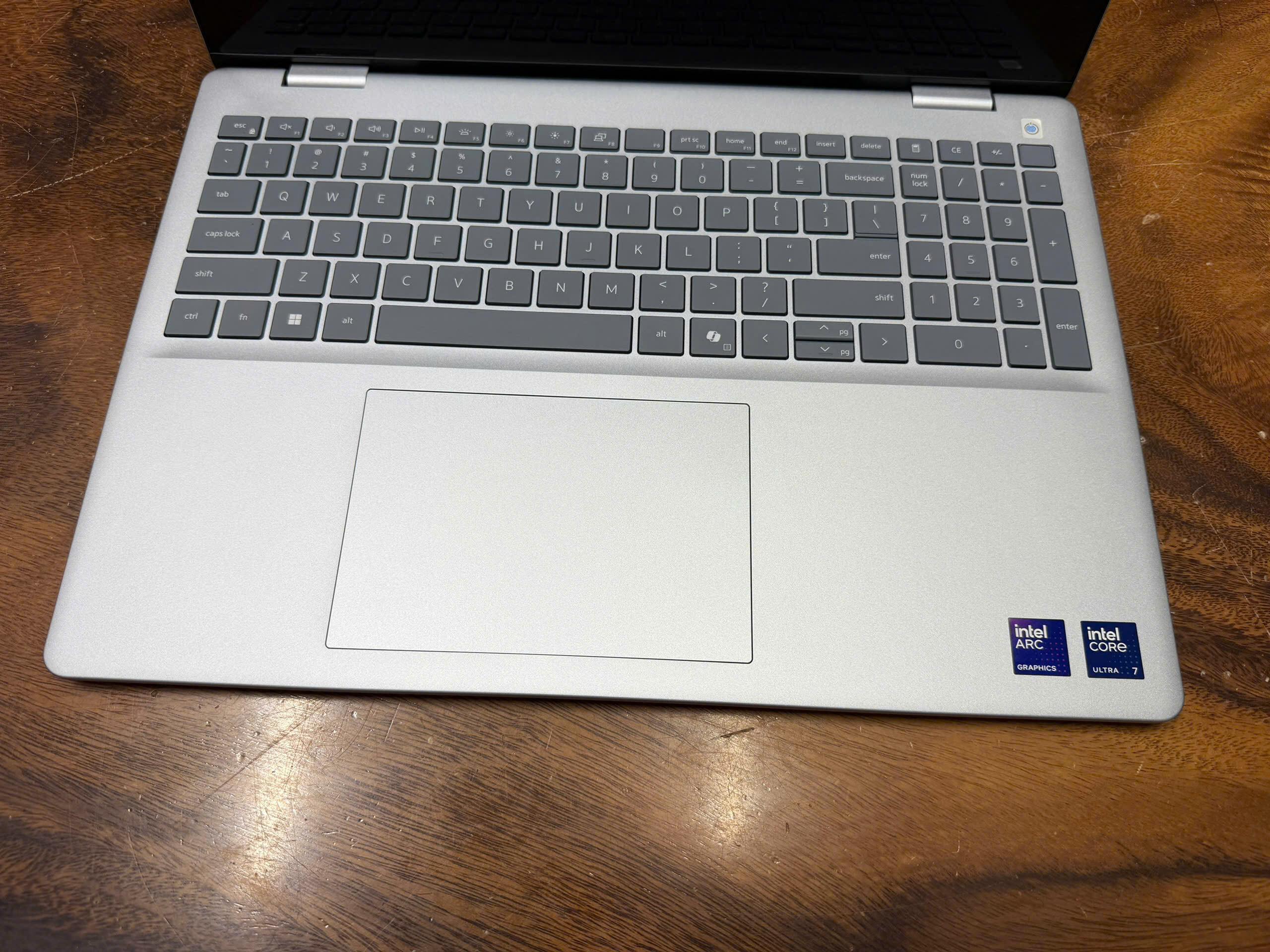 Dell 16 Plus 2 In 1 Db06250 (3)