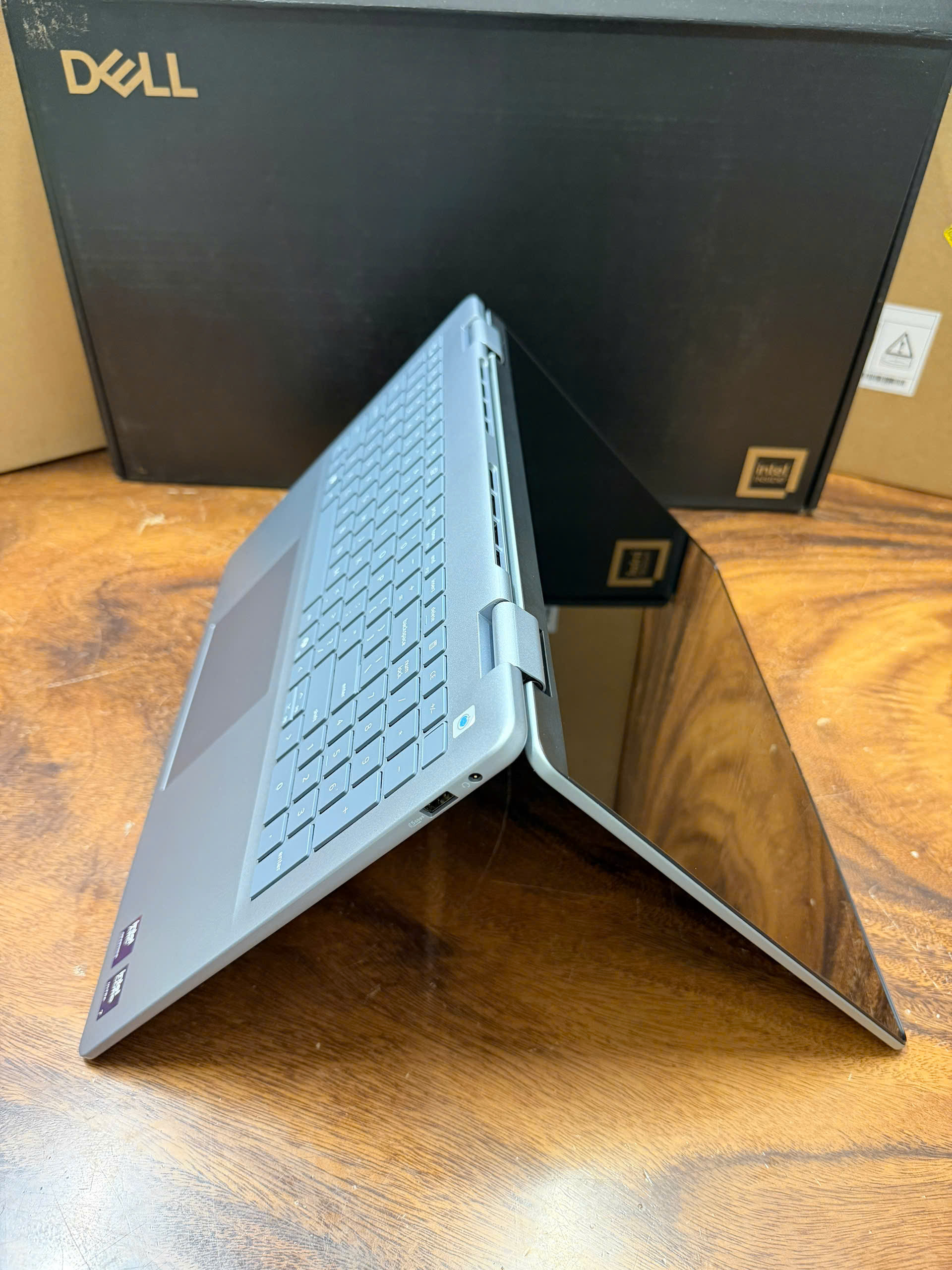 Dell 16 Plus 2 In 1 Db06250 (8)