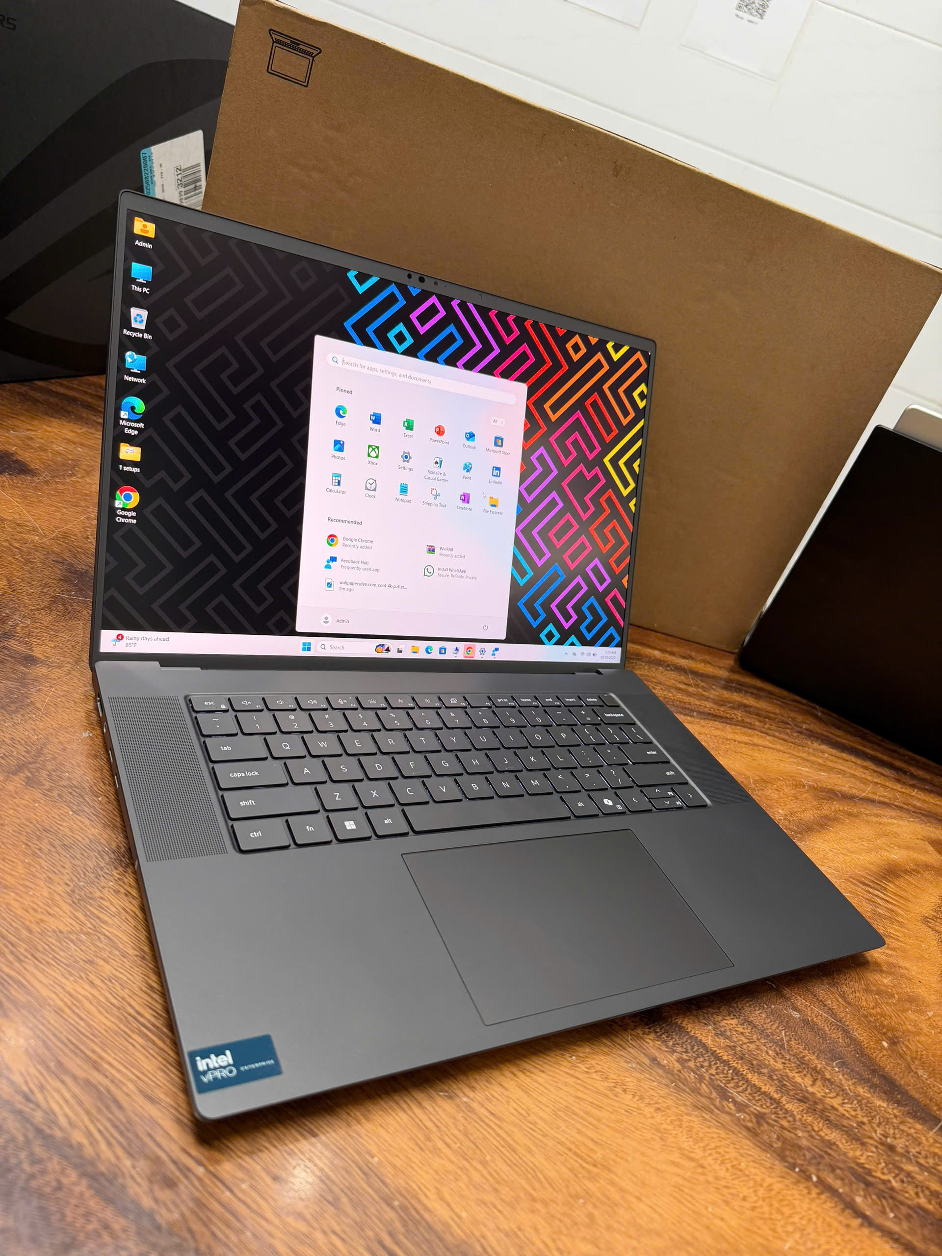 Dell Precision 5690 Ultra 7 (1)