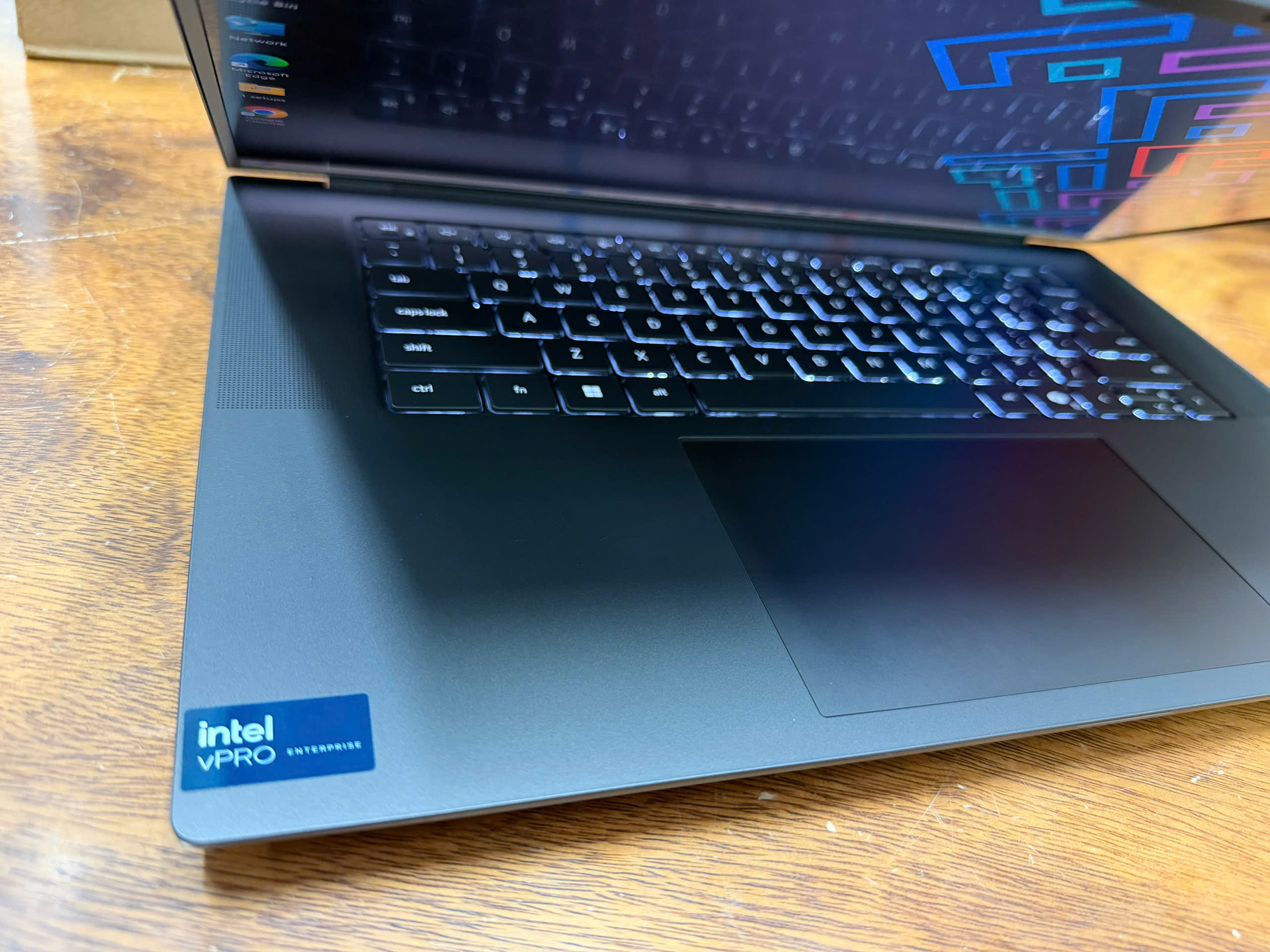 Dell Precision 5690 Ultra 7 (7)