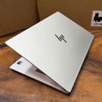 HP OmniBook X LaptopNGAI, ultra 7 256V, 16G, 1TB, 17.3in, Arc 140V