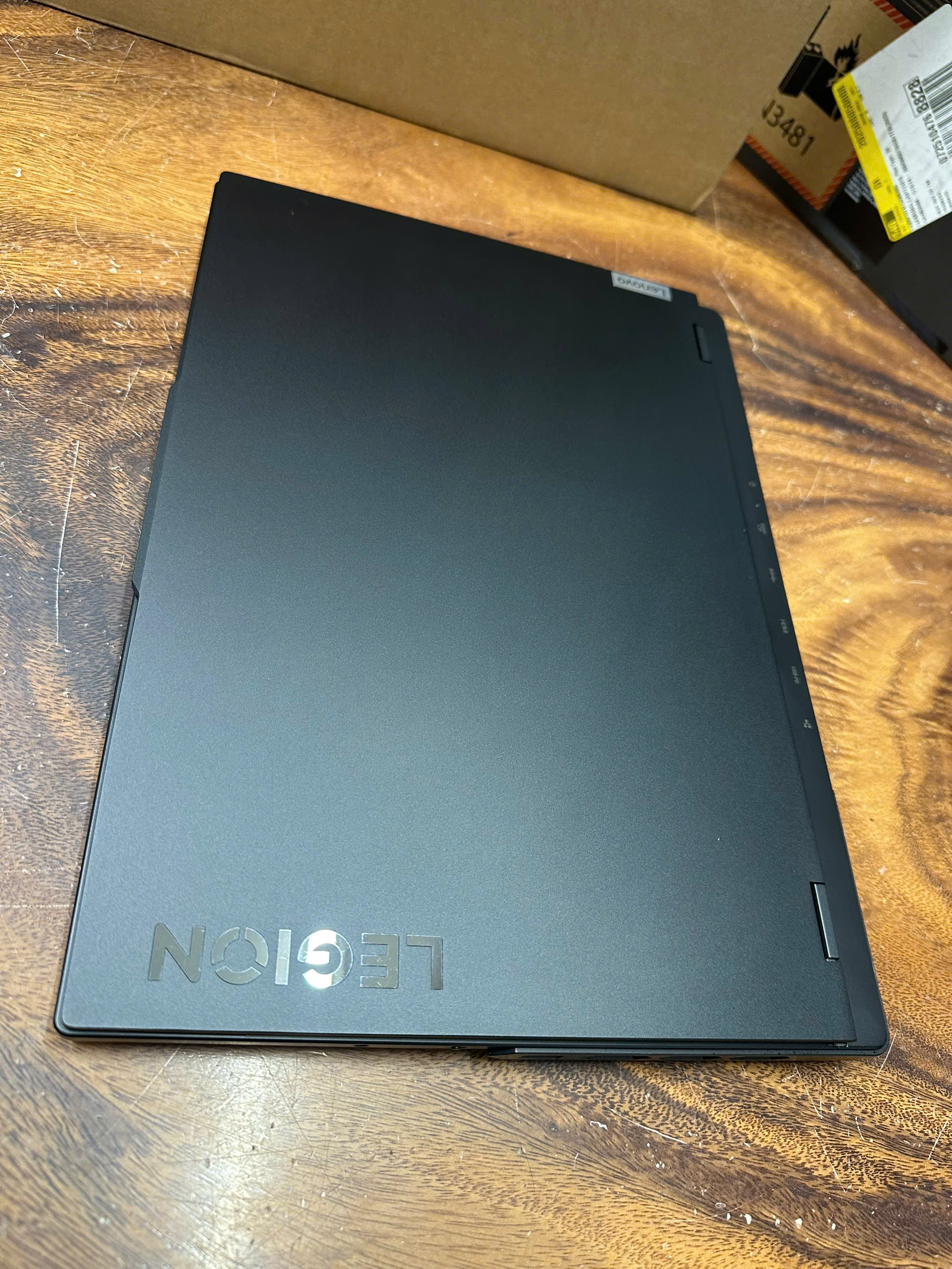 Legion Pro 7 16irx9h (1)