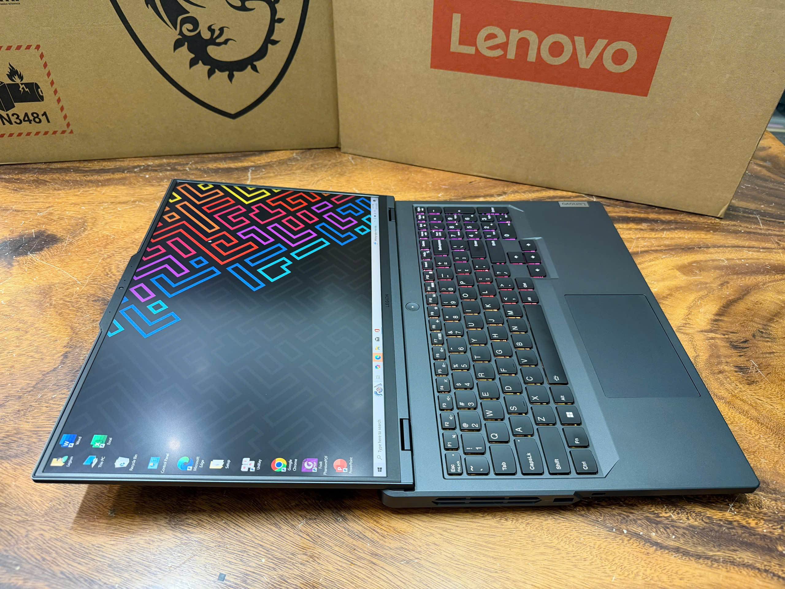 Lenovo Legion 5 Pro 16irx8 (6)