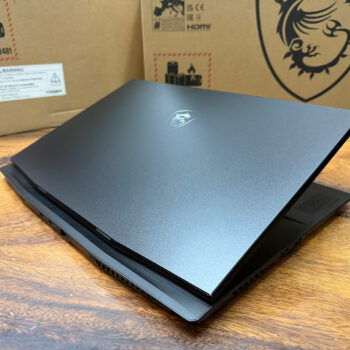 Laptop Msi Stealth 17 Studio A13VG, i9 13900H, 32G, 1T, RTX 4070, 17in 2K 240Hz