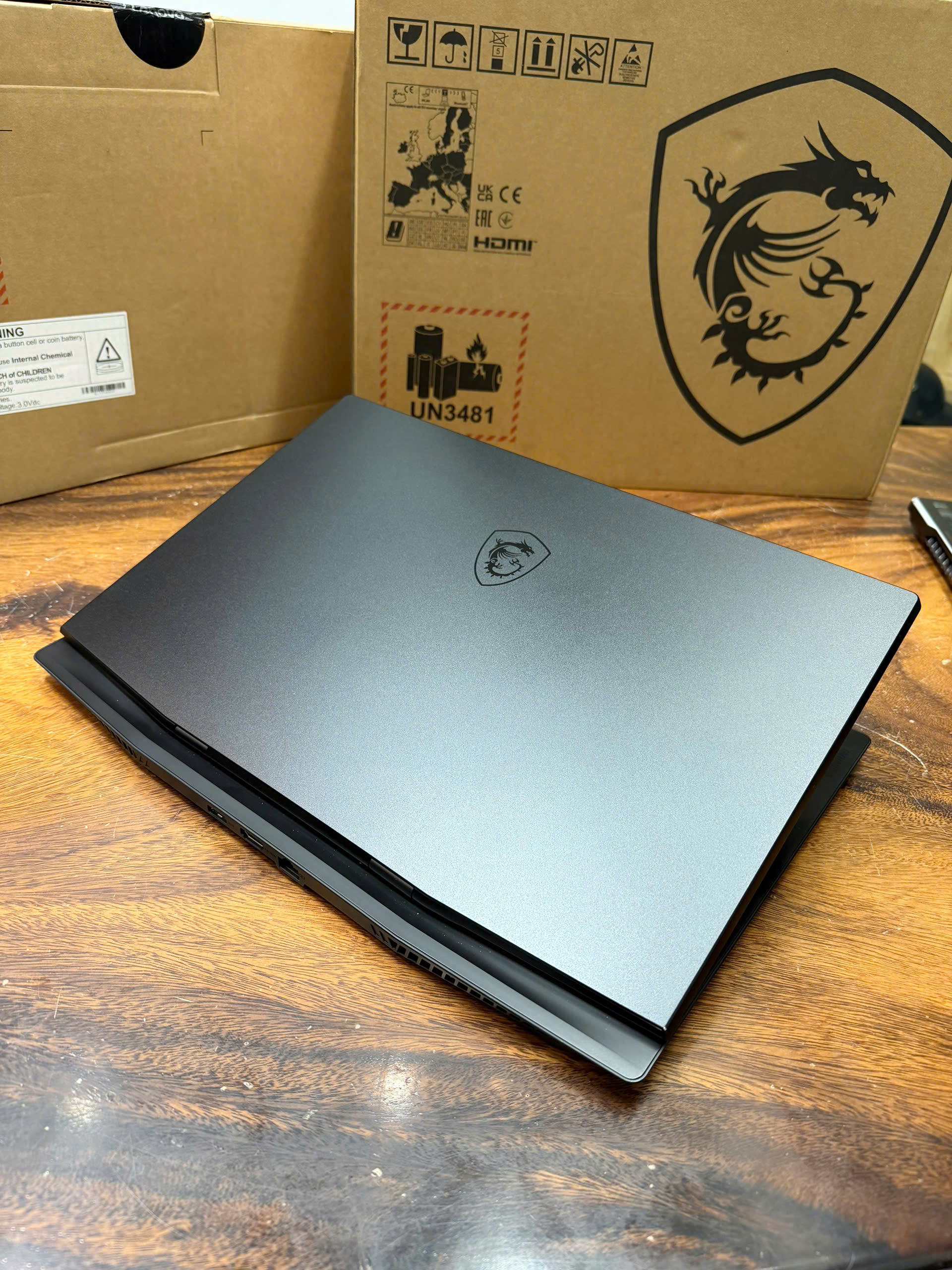 Msi Stealth 17 Studio A13vg (6)